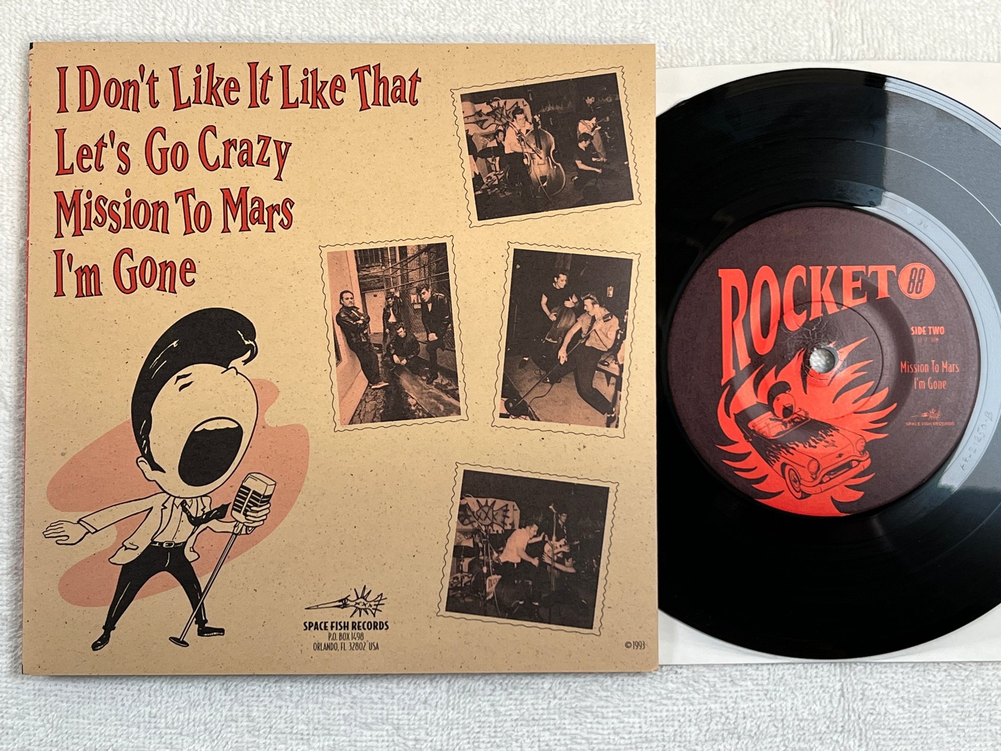Omslagsbild för skivan ROCKET 88 i dont like it like that 7"single SPACE FISH RECORD rockabilly