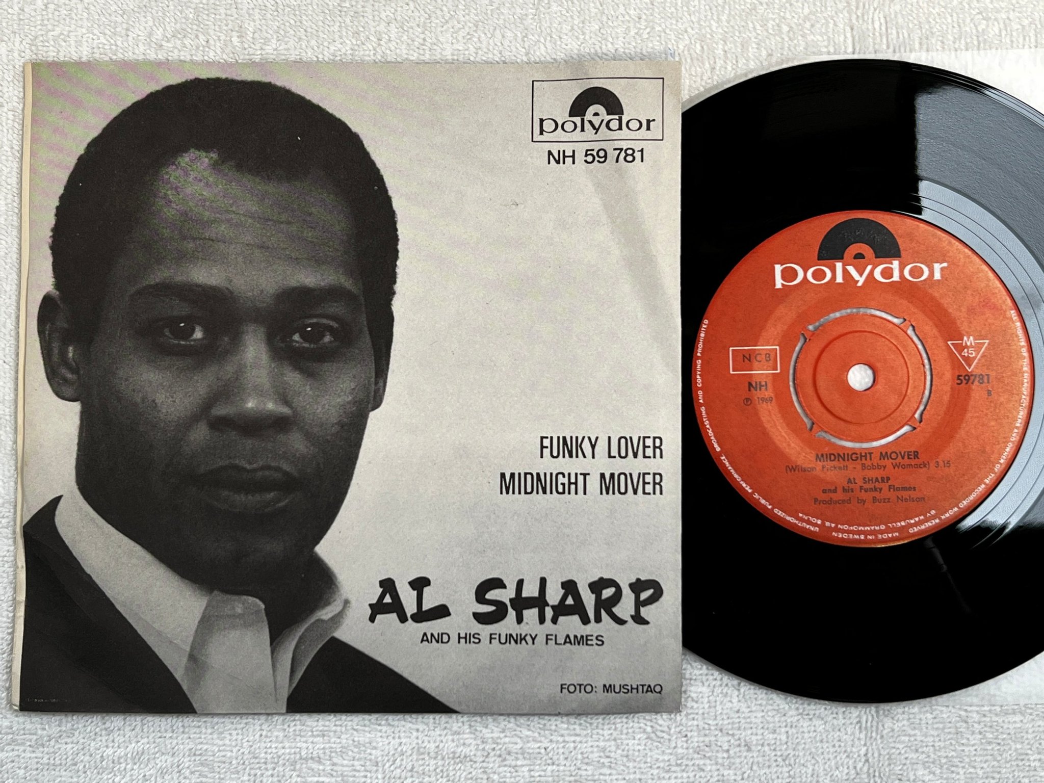 Omslagsbild för skivan AL SHARP AND HIS FUNKY FLAMES funky lovers 7"single -69 POLYDOR 59781 rare!