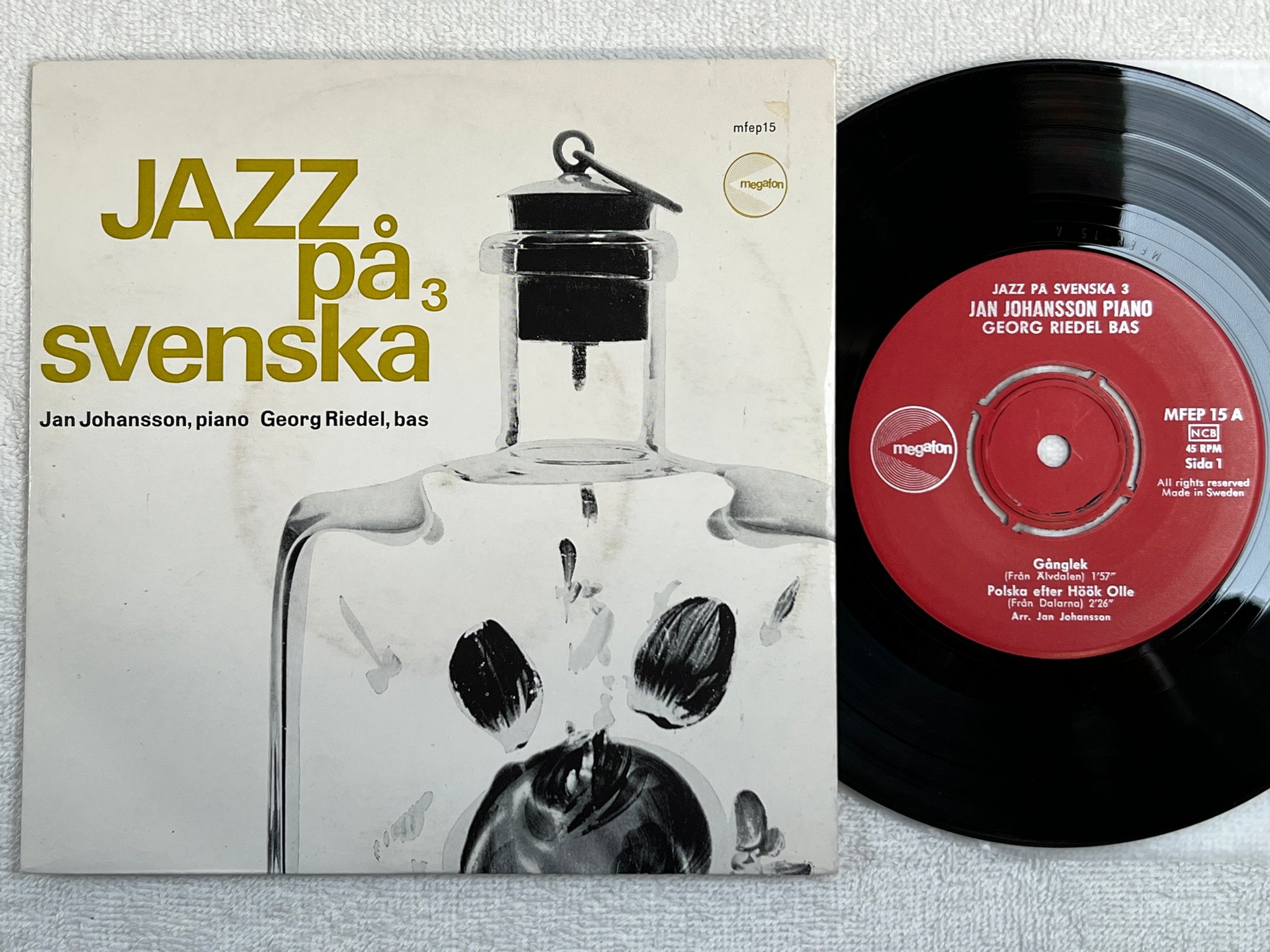 Omslagsbild för skivan JAZZ PÅ SVENSKA 3 gånglek 7"single MEGAFON  MFEP 15 