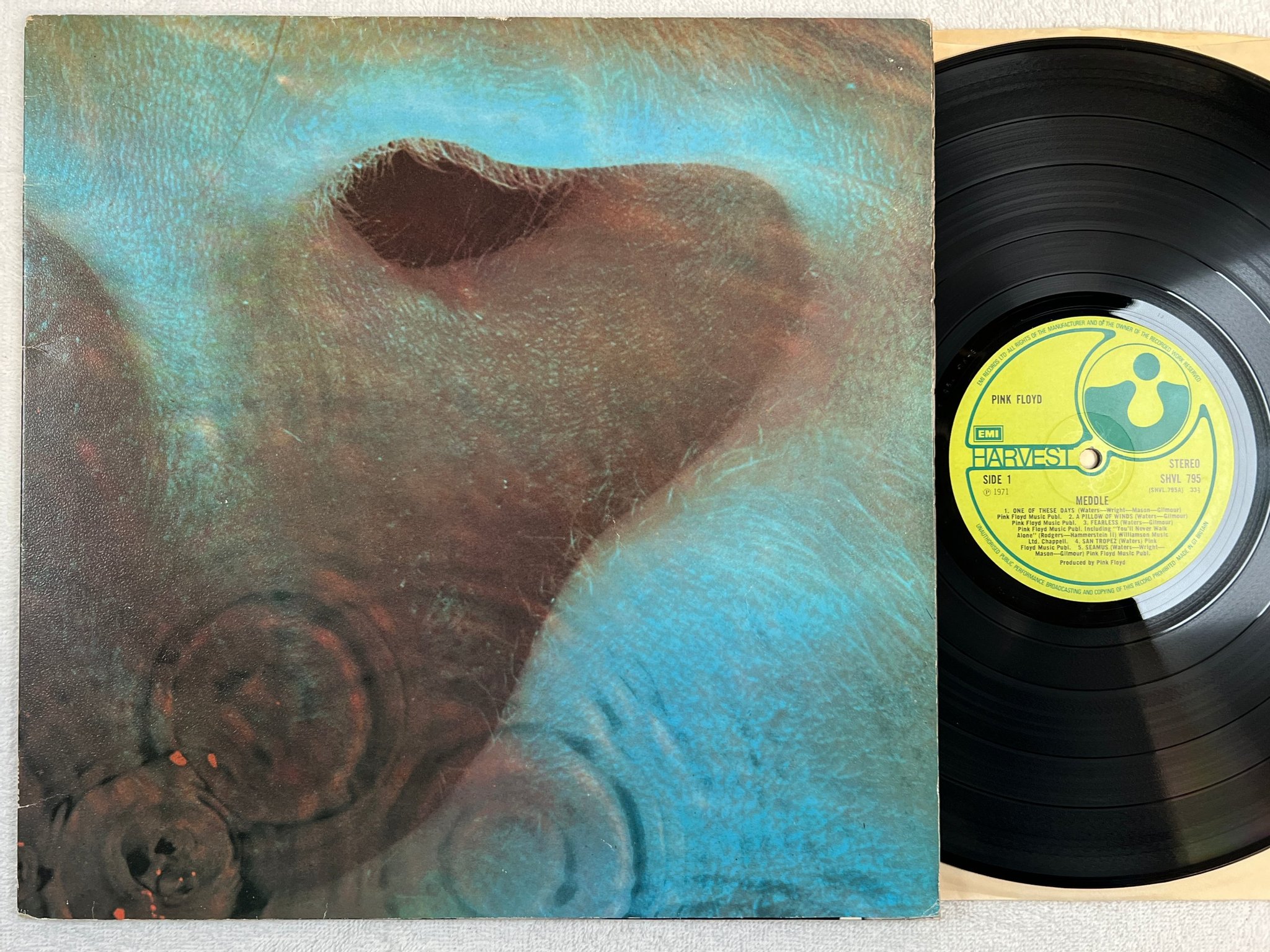 Omslagsbild för skivan PINK FLOYD meddle LP -71 UK HARVEST SHVL 795