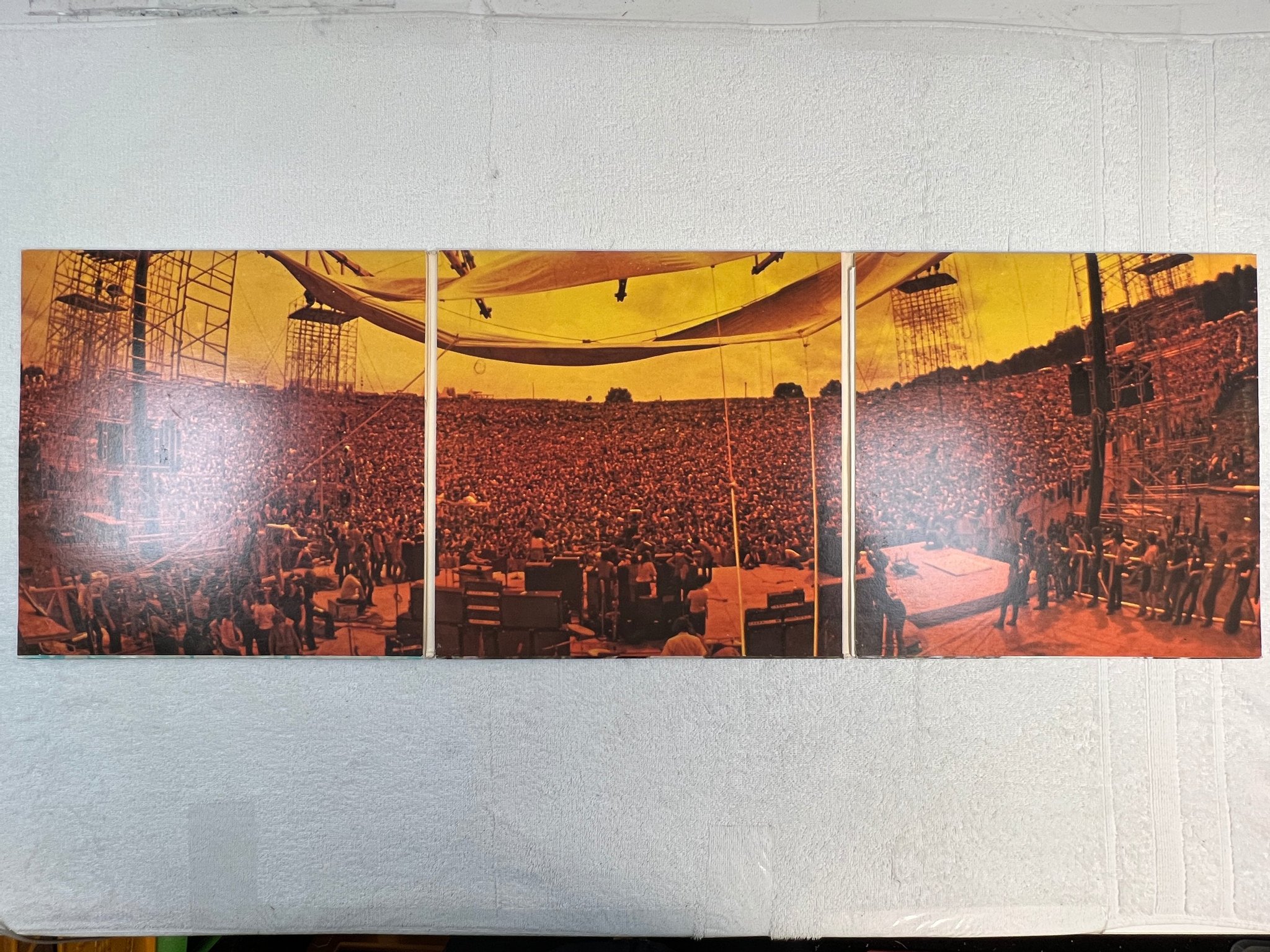 Omslagsbild för skivan VARIOUS woodstock 3xLP -70 US COTILLION SD 3-500