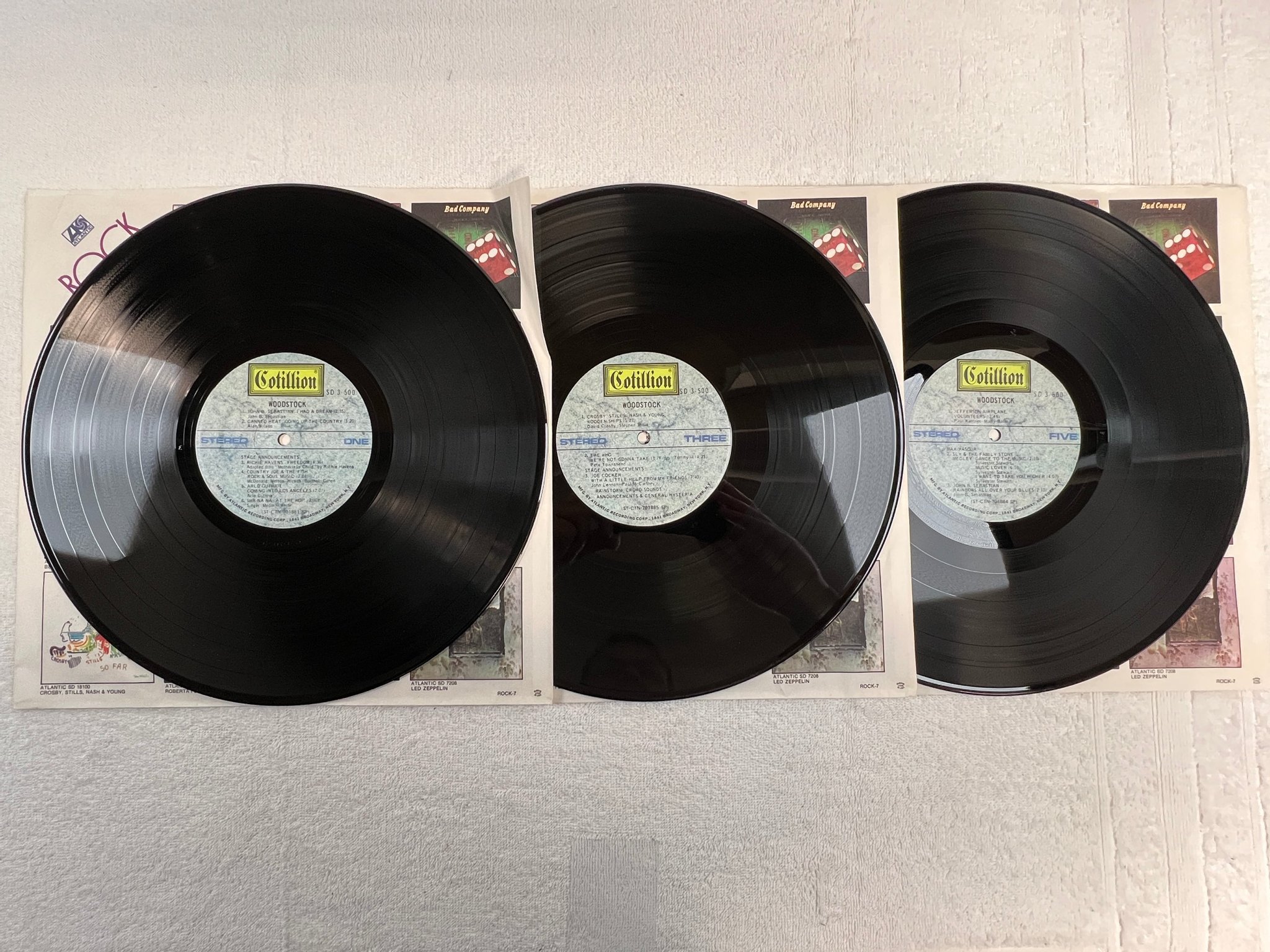 Omslagsbild för skivan VARIOUS woodstock 3xLP -70 US COTILLION SD 3-500