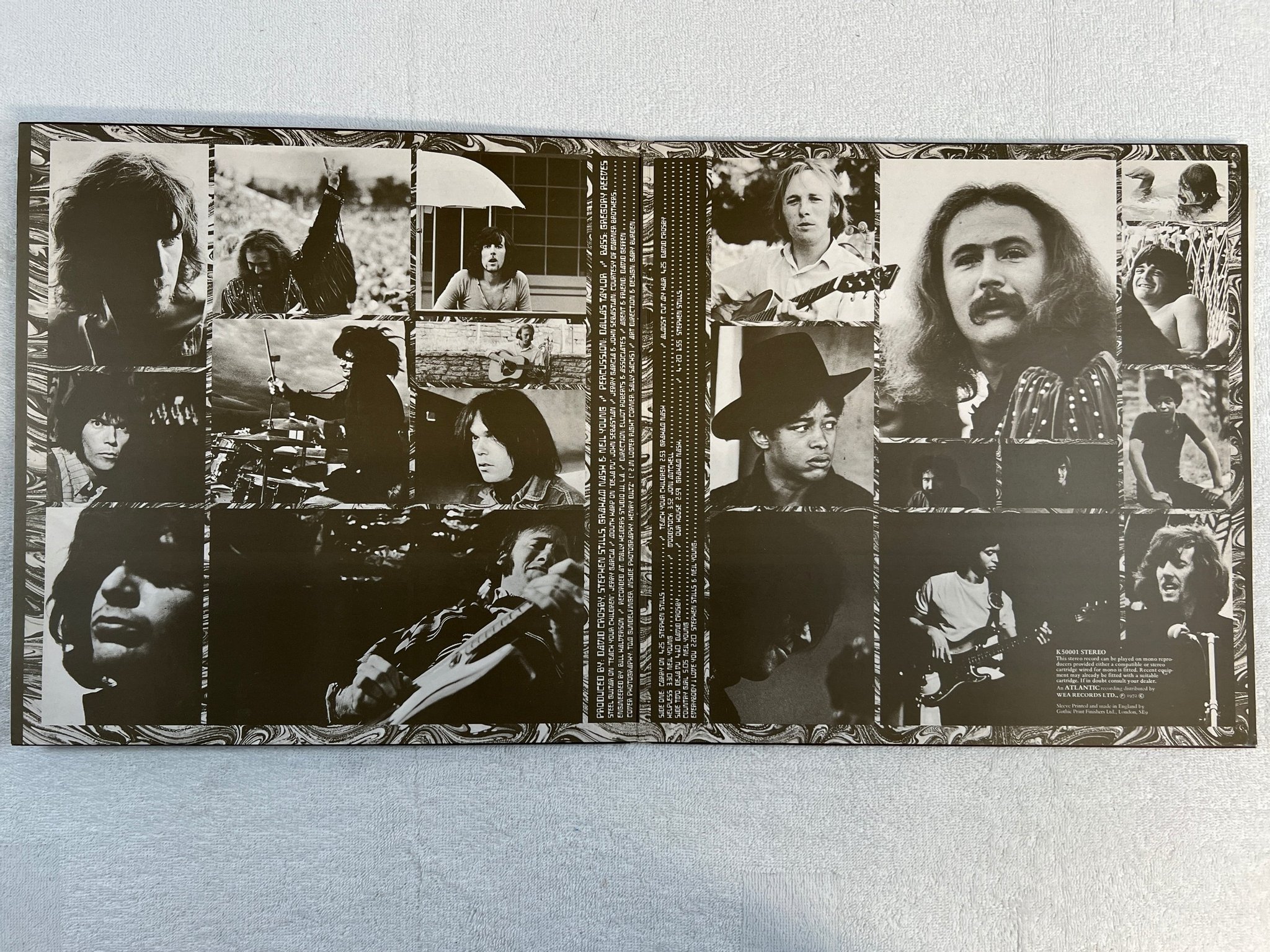 Omslagsbild för skivan CROSBY, STILLS, NASH & YOUNG deja vu LP UK ATLANTIC K 50001 Textured gatefold 