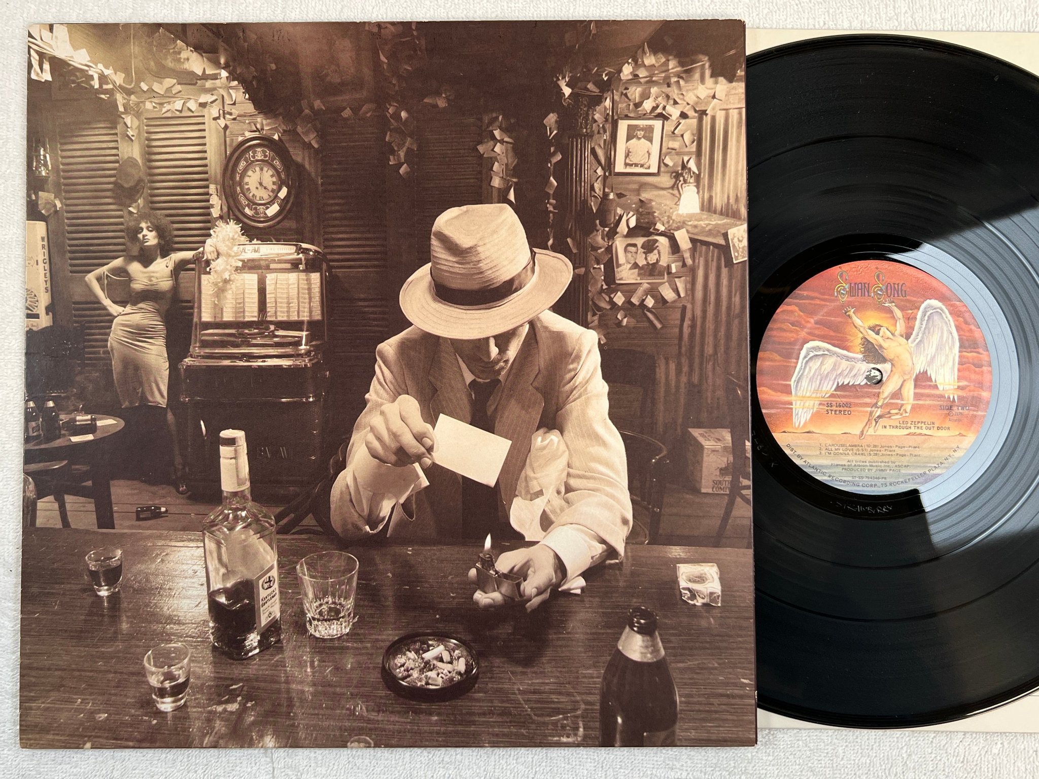 Omslagsbild för skivan LED ZEPPELIN in through the door LP -79 US SWAN SONG SS 16002 "F-Cover"  