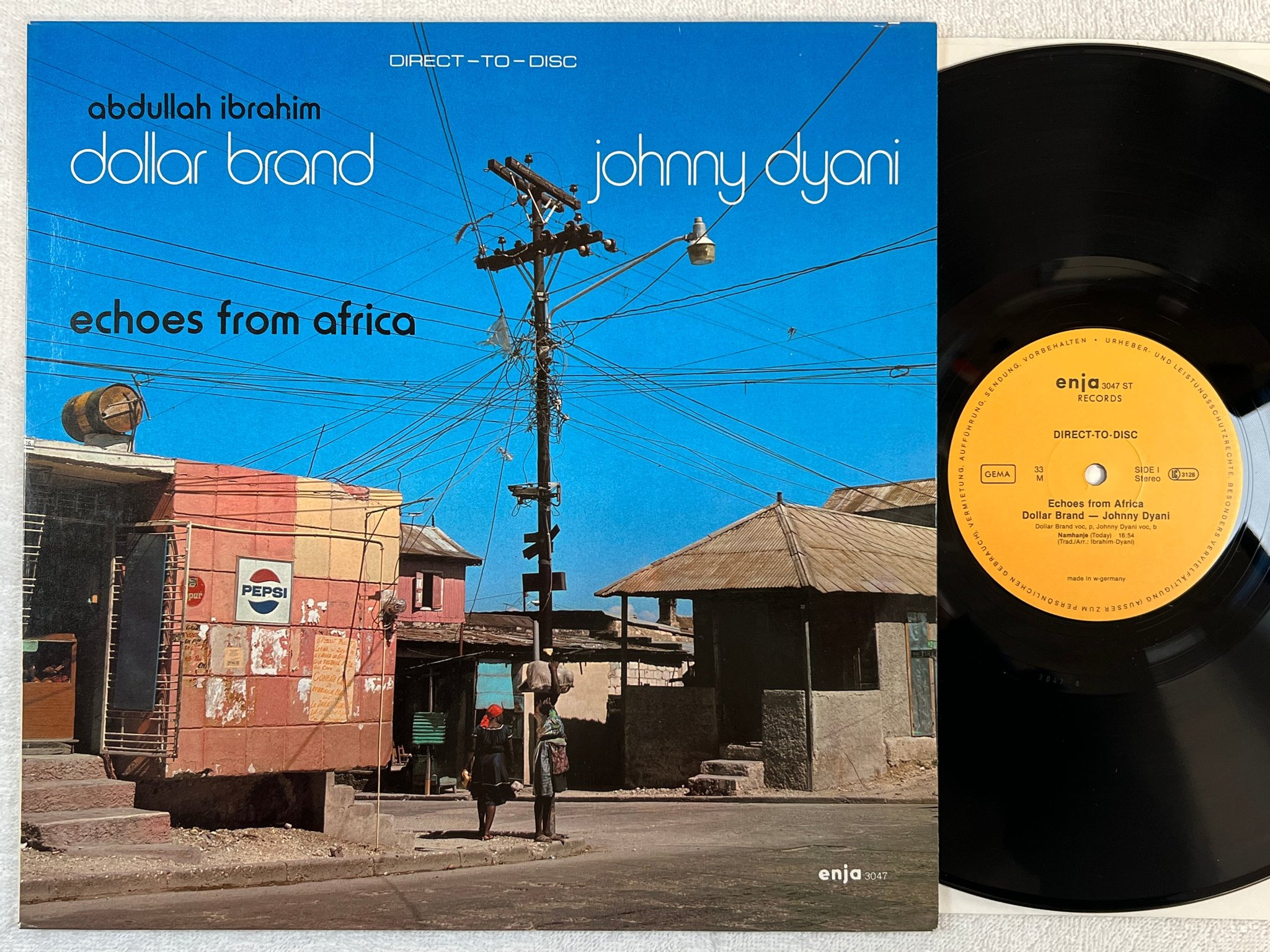Omslagsbild för skivan DOLLAR BRAND - JOHNNY DYANI echoes from Africa LP Ger ENJA 3047 ST ?