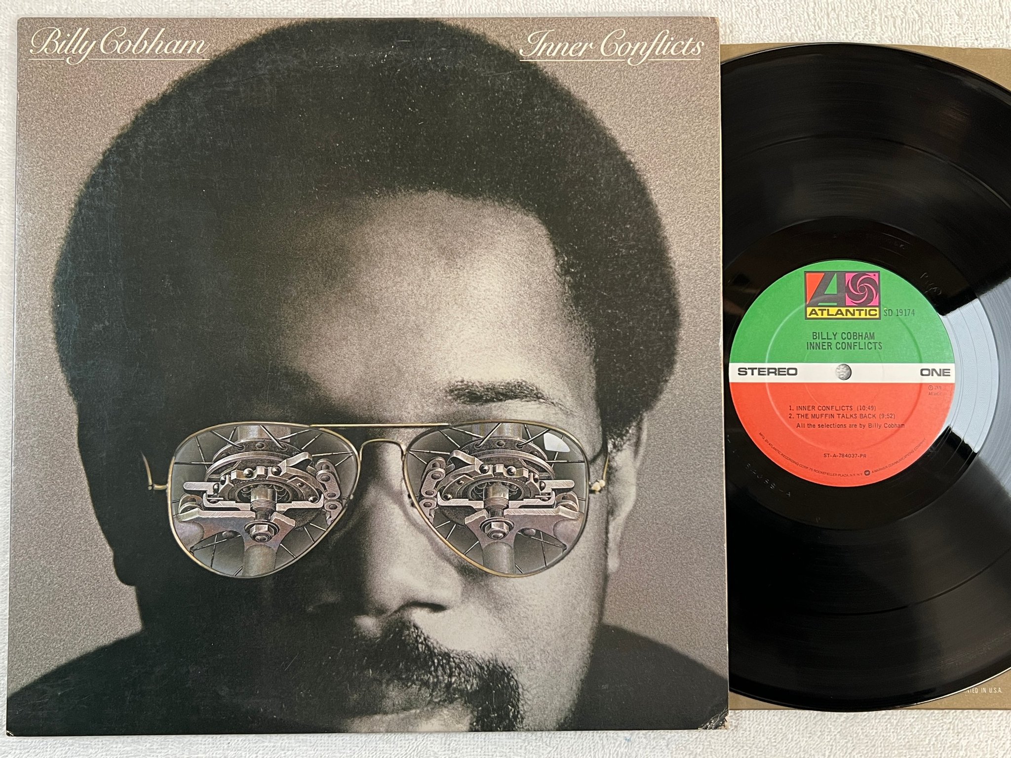Omslagsbild för skivan BILLY COBHAM inner conflicts LP -78 US ATLANTIC SD 19174