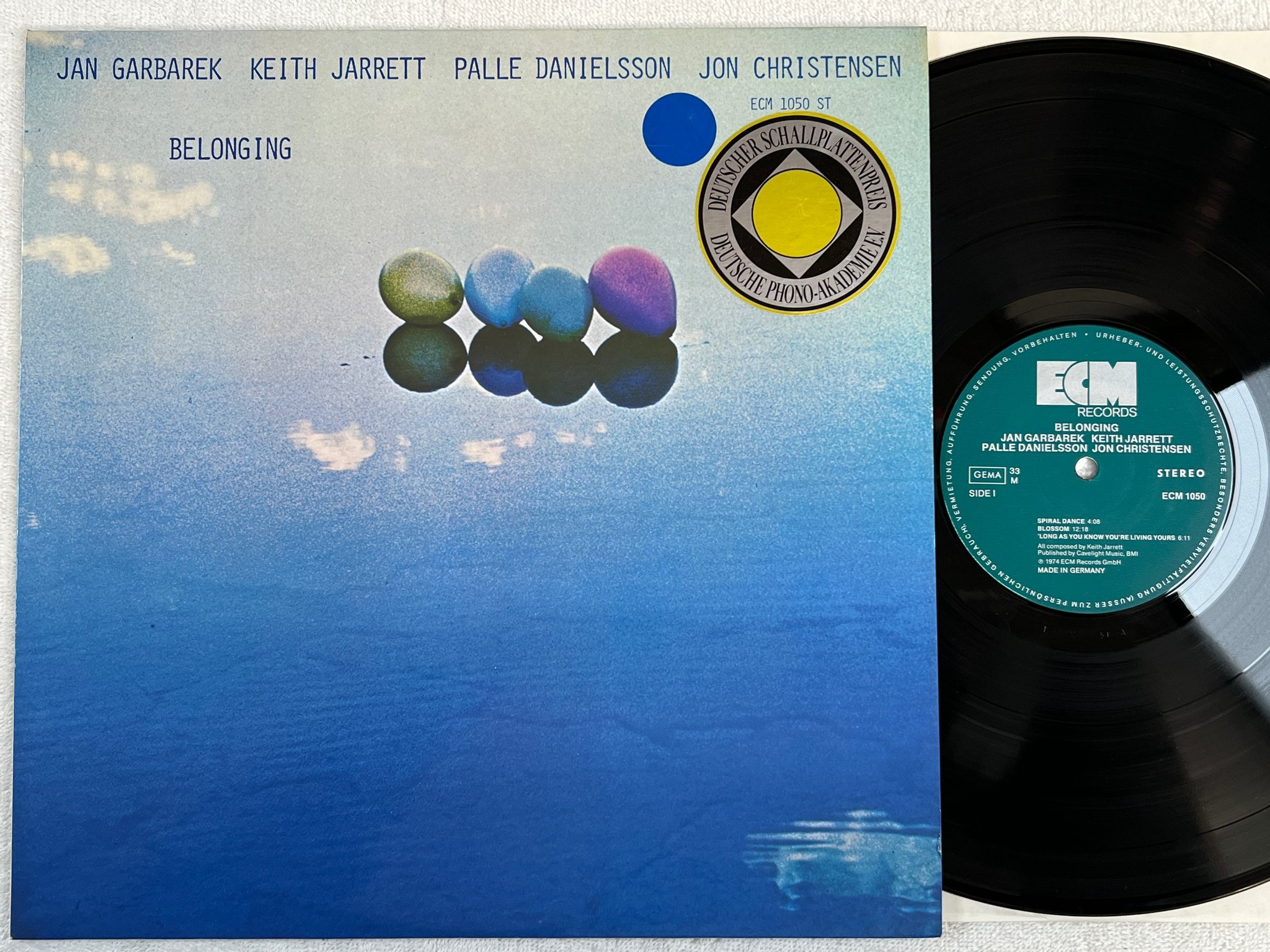 Omslagsbild för skivan JAN GARBAREK belonging LP -74 Ger ECM 1050