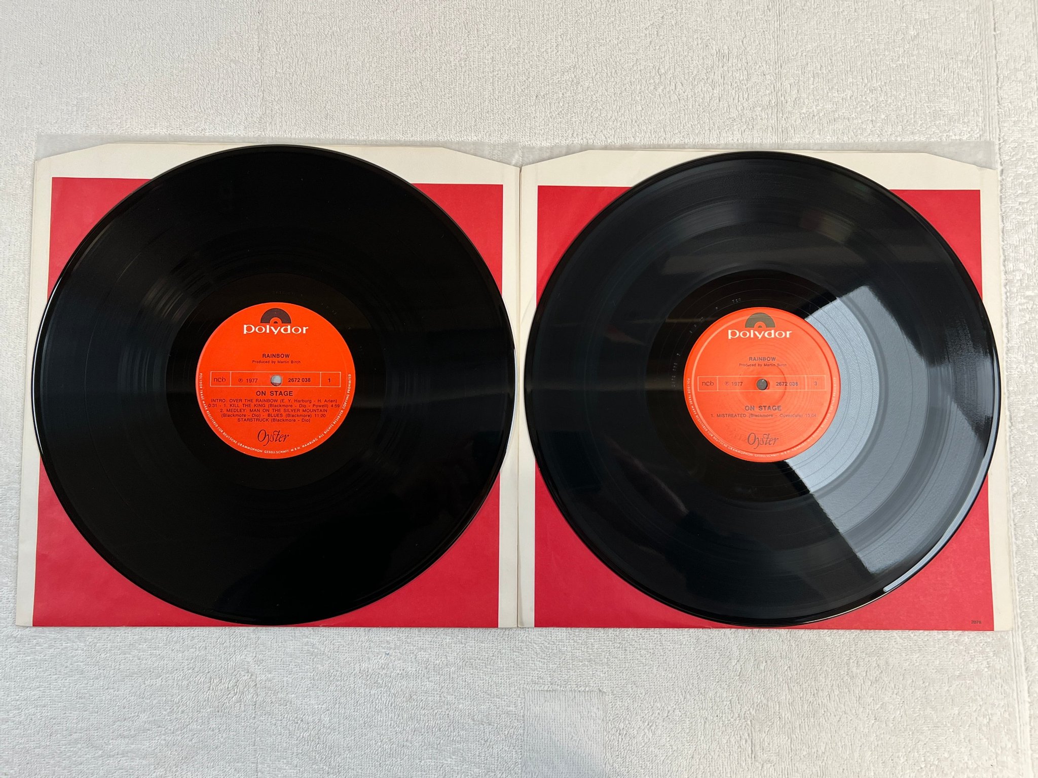 Omslagsbild för skivan RAINBOW on stage 2xLP -77 ncb POLYDOR 2672038