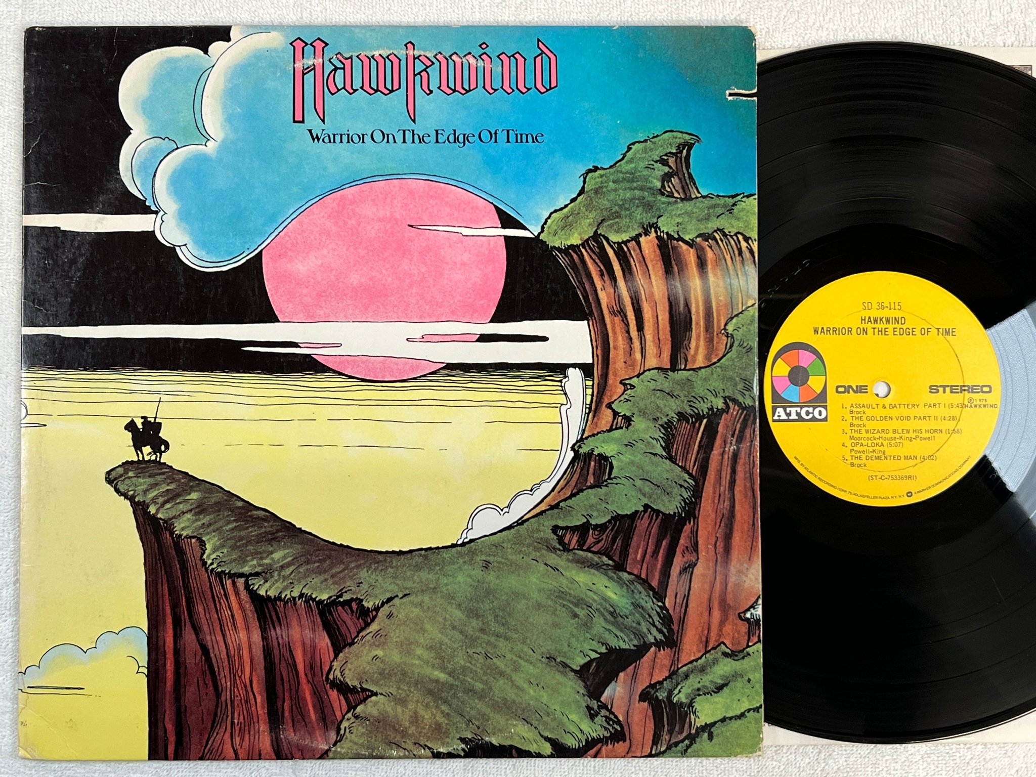 Omslagsbild för skivan HAWKWIND Warrior On The Edge Of Time LP -75 US ATCO SD 36-115 