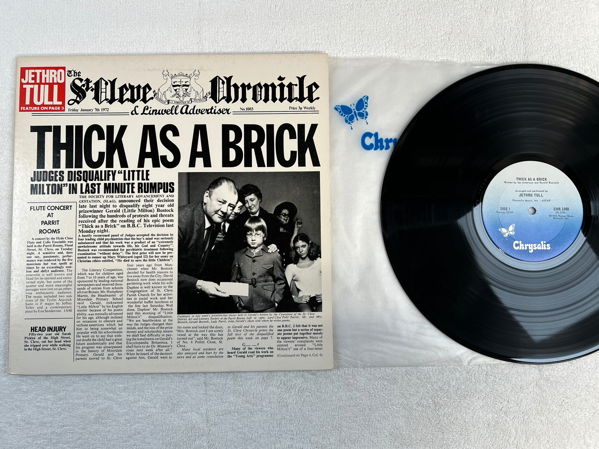 Omslagsbild för skivan JETHRO TULL thick as a brick LP re US CHRYSALIS CHR 1003