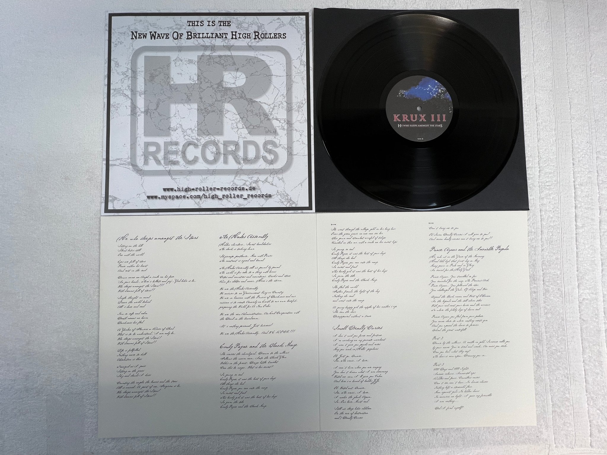 Omslagsbild för skivan KRUX III : He Who Sleeps Amongst The Stars LP 2011 Ger HRR 210