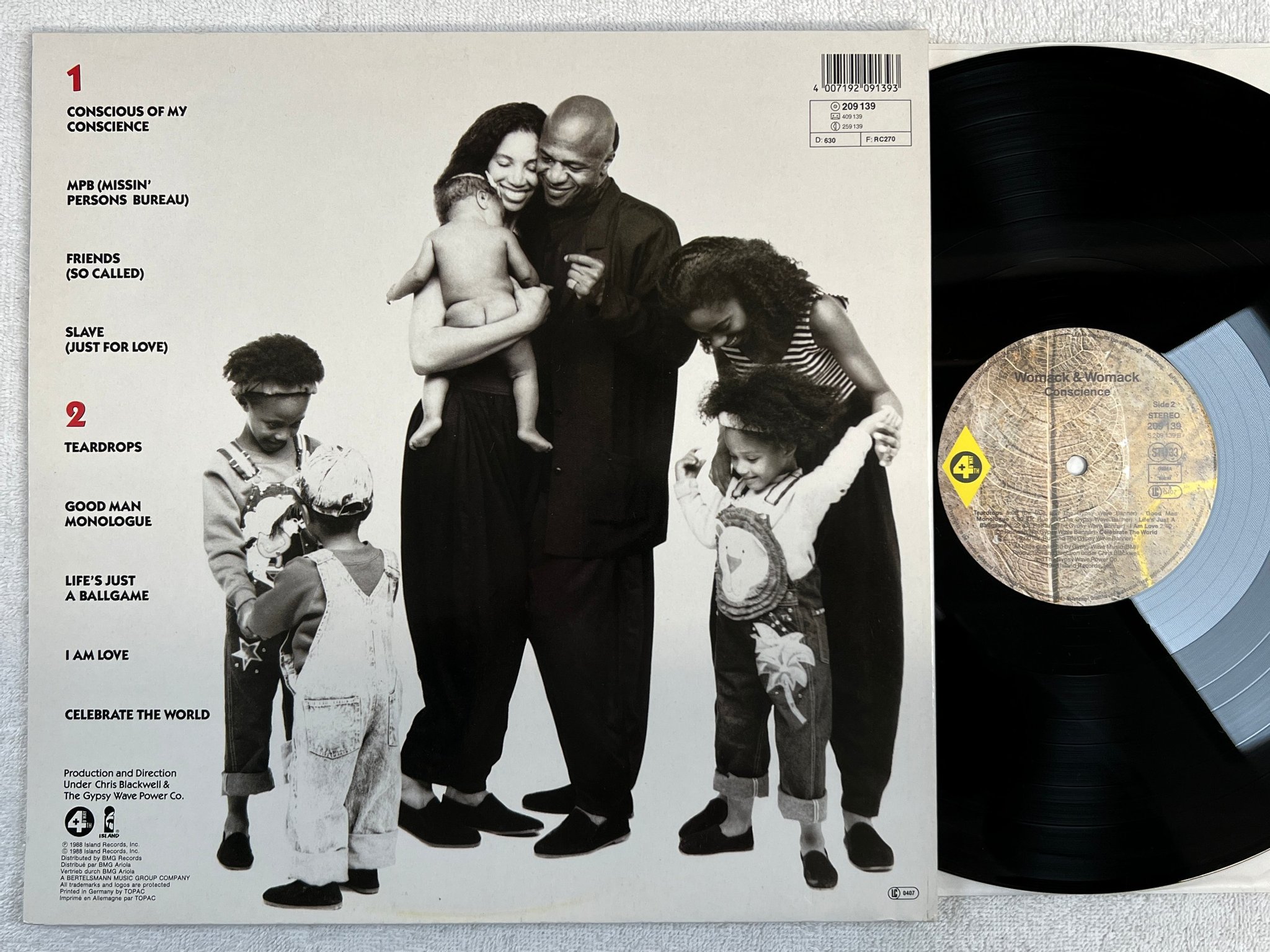 Omslagsbild för skivan WOMACK & WOMACK conscience LP -88 Ger 4TH B.WAY "teardrops"