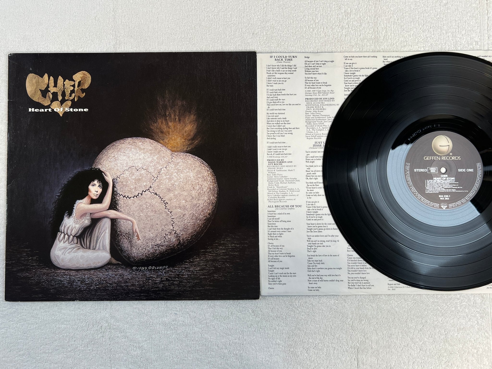 Omslagsbild för skivan CHER heart of stone LP -88 Ger GEFFEN 924 239-1