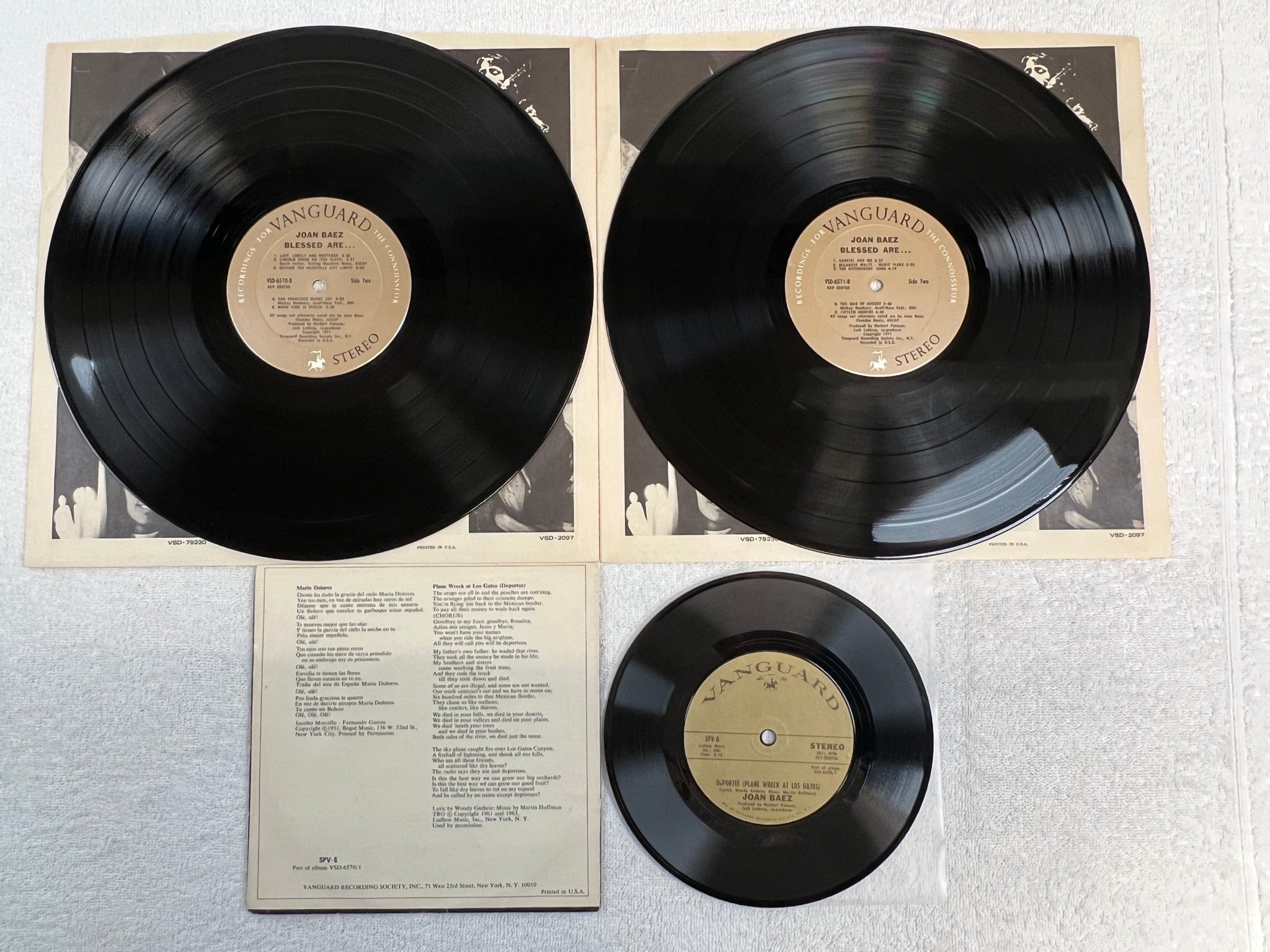 Omslagsbild för skivan JOAN BAEZ blessed are... 2xLP US VANGUARD VSD 6571 