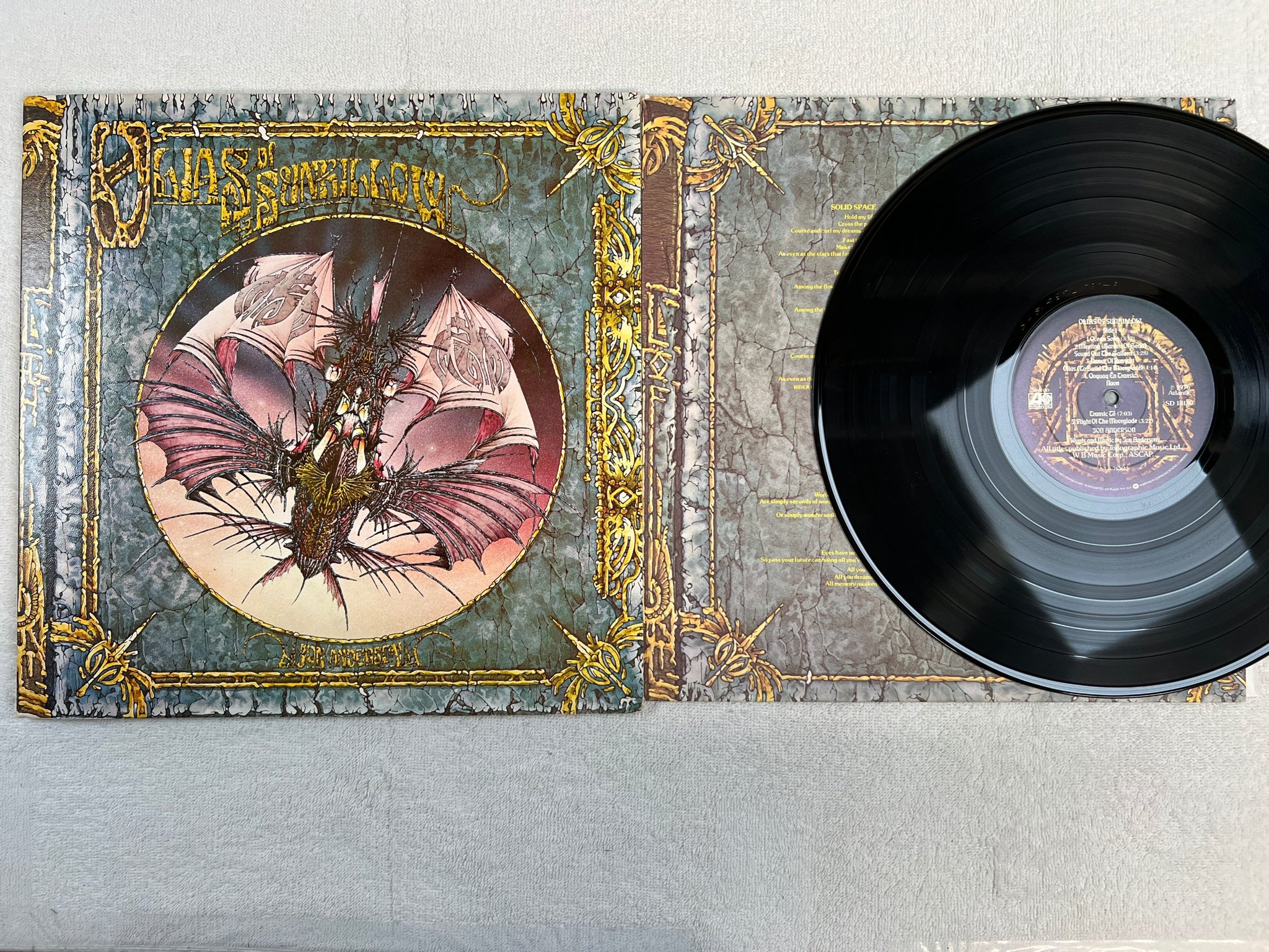Omslagsbild för skivan JON ANDERSON Olias Of Sunhillow LP -76 US ATLANTIC SD 18180 