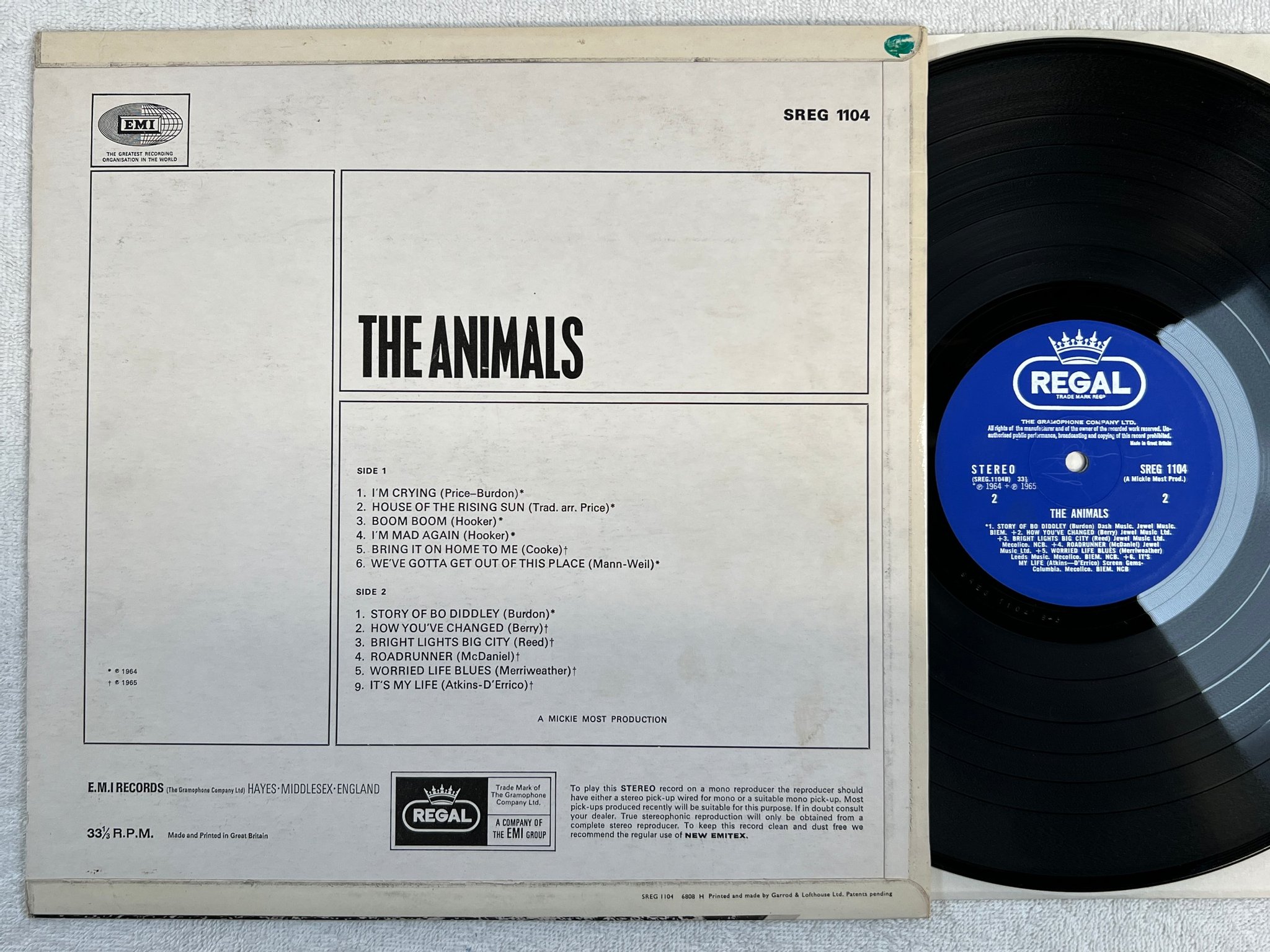 Omslagsbild för skivan THE ANIMALS s/t LP UK REGAL SREG 1104