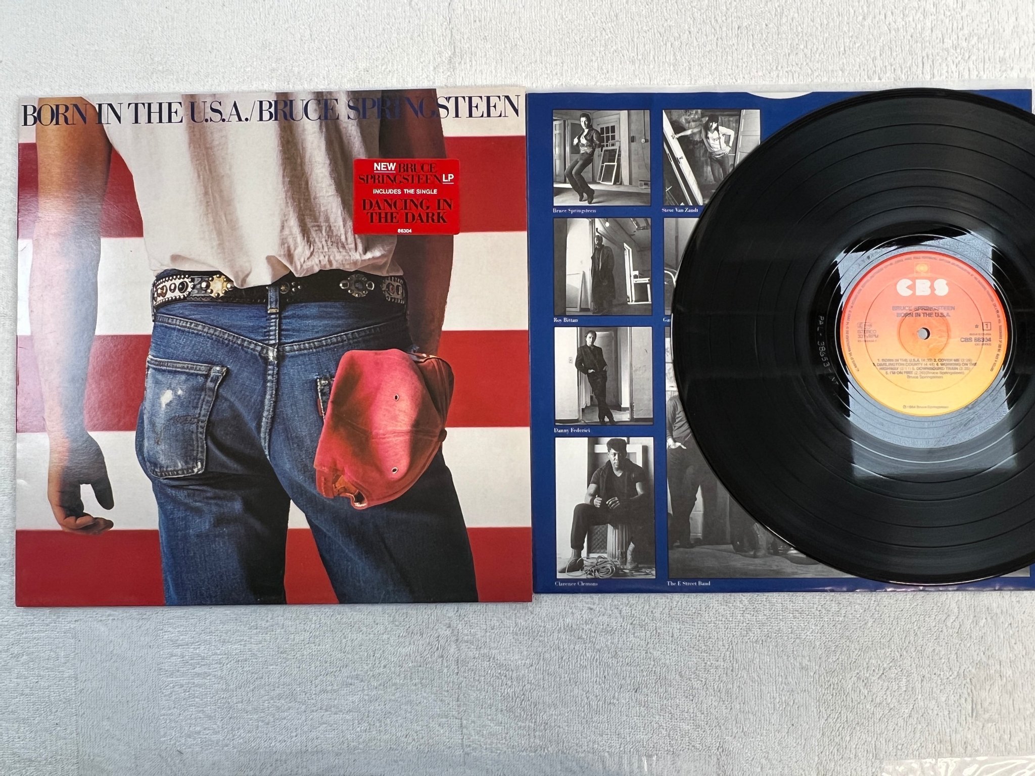 Omslagsbild för skivan BRUCE SPRINGSTEEN born in the U.S.A. LP -84 Hol CBS 86304