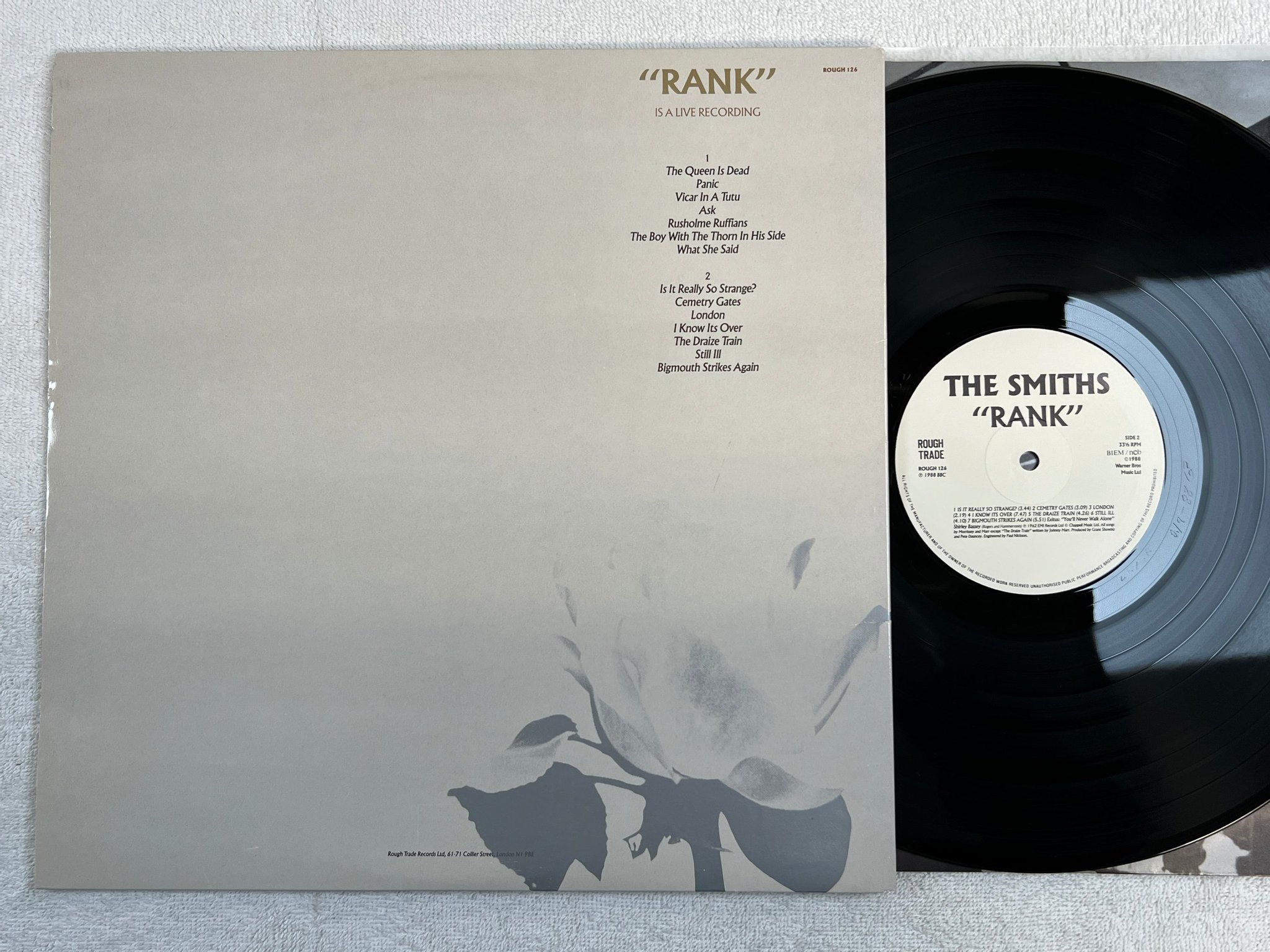 Omslagsbild för skivan THE SMITHS rank LP -88 ncb ROUGH TRADE ROUGH 126