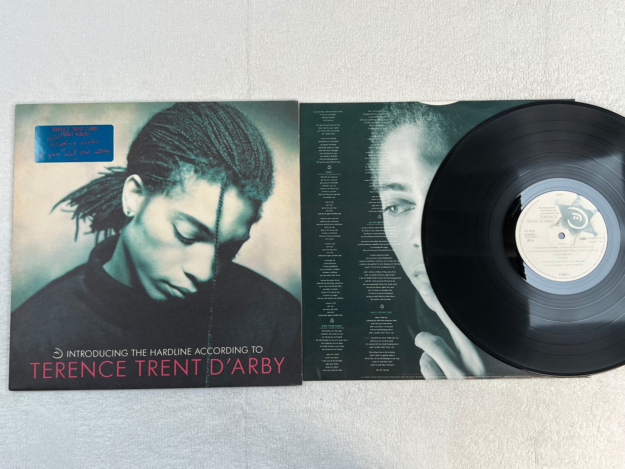 Omslagsbild för skivan TERENCE TRENT D'ARBY introducing... LP -87 CBS 450911 1
