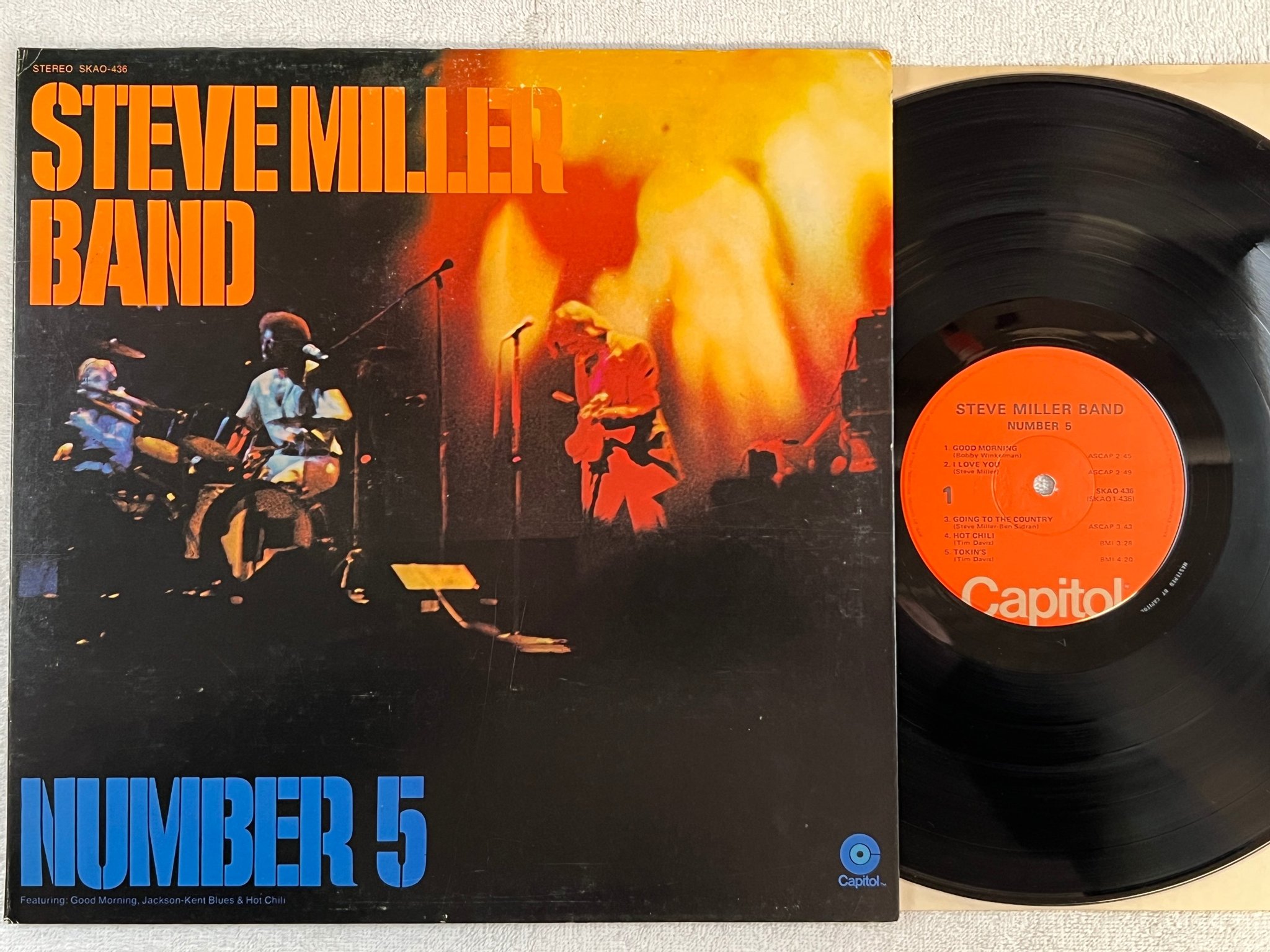 Omslagsbild för skivan STEVE MILLER BAND number 5 LP US CAPITOL SKAO-436
