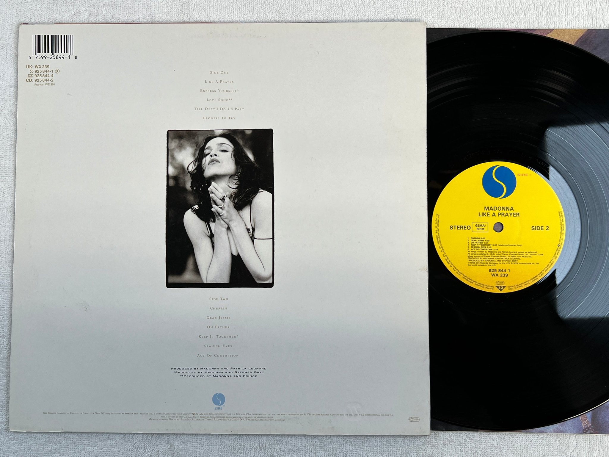 Omslagsbild för skivan MADONNA like a prayer LP -89 Ger SIRE 925 844-1