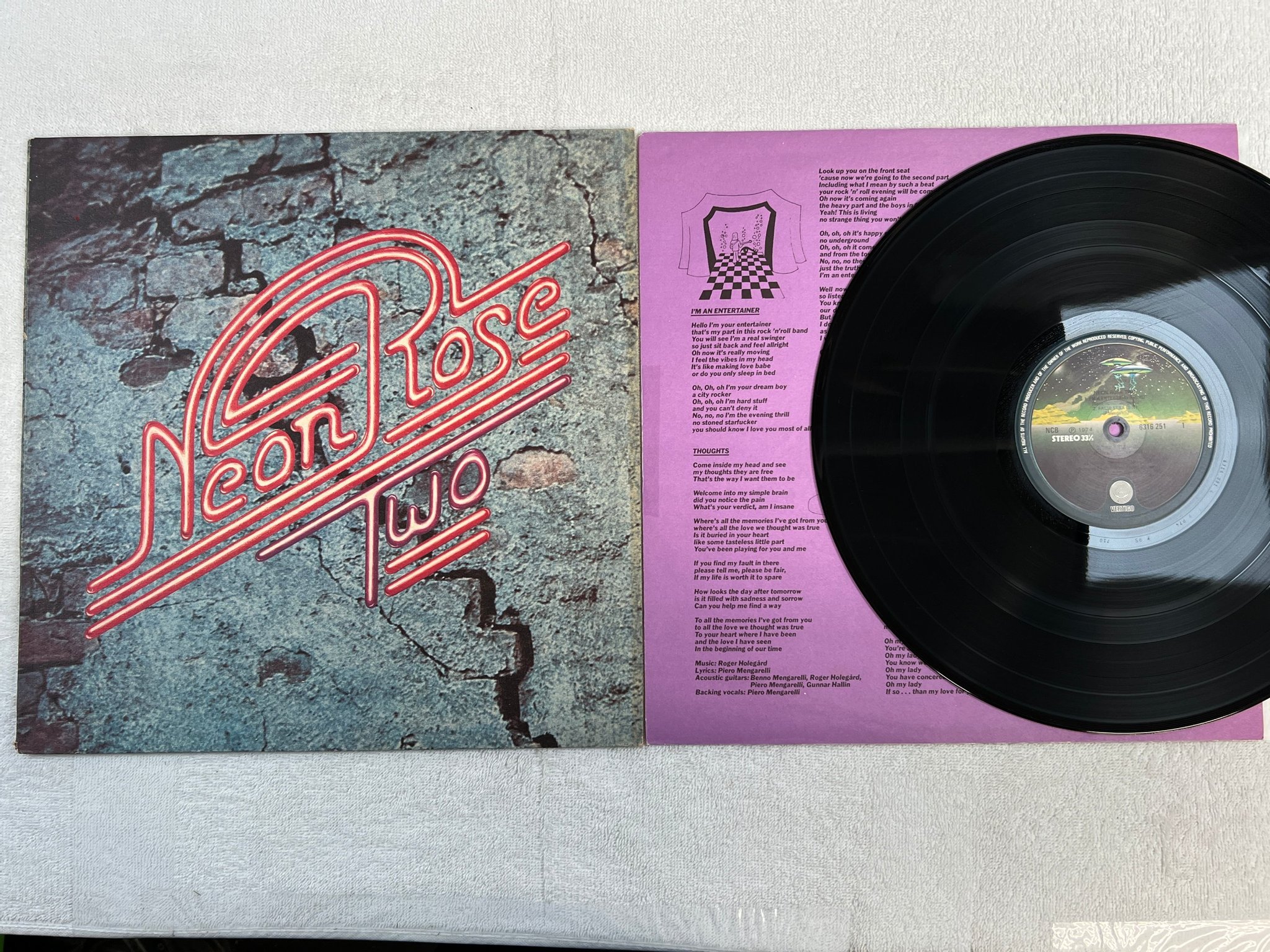 Omslagsbild för skivan NEON ROSE two LP -74 ncb VERTIGO 6316251