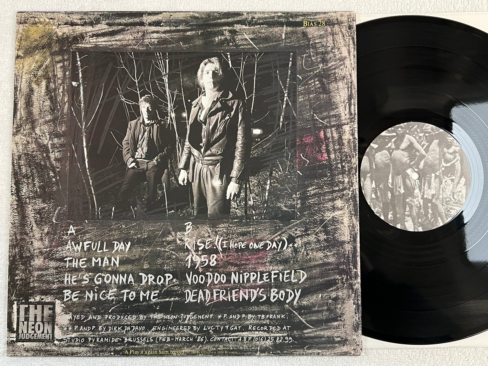 Omslagsbild för skivan THE NEON JUDGEMENT the mafu cage LP -86 Belgium BiaS 28