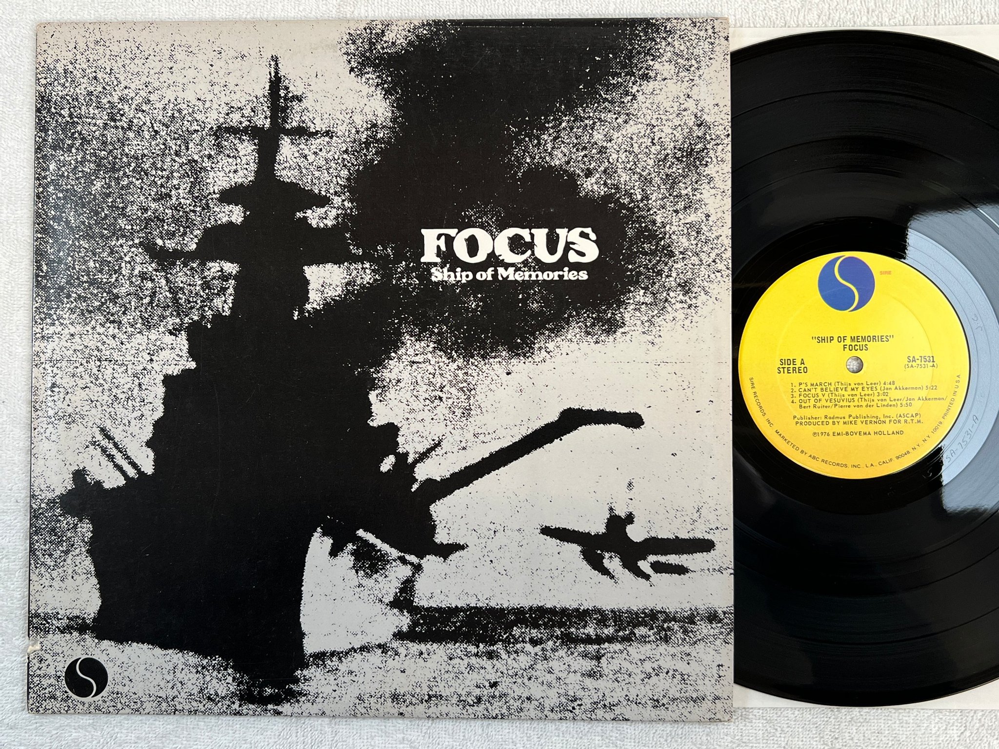 Omslagsbild för skivan FOCUS ship of memories LP -76 US SIRE SA-7531