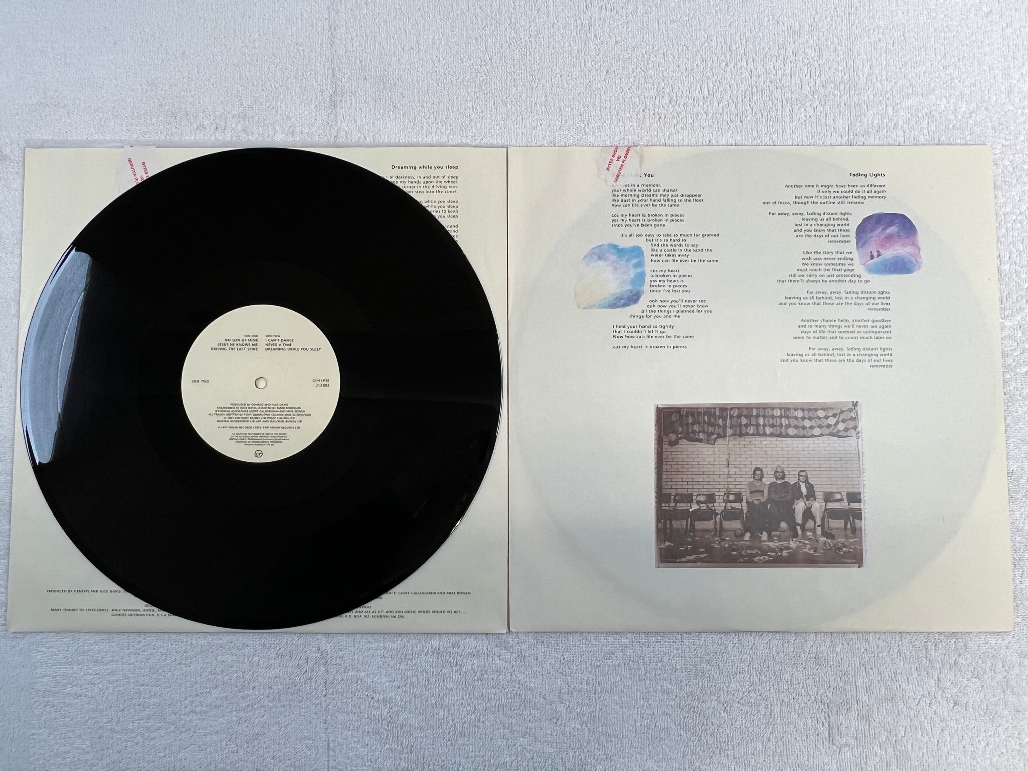 Omslagsbild för skivan GENESIS We Can't Dance 2xLP -91 VIRGIN 212 082