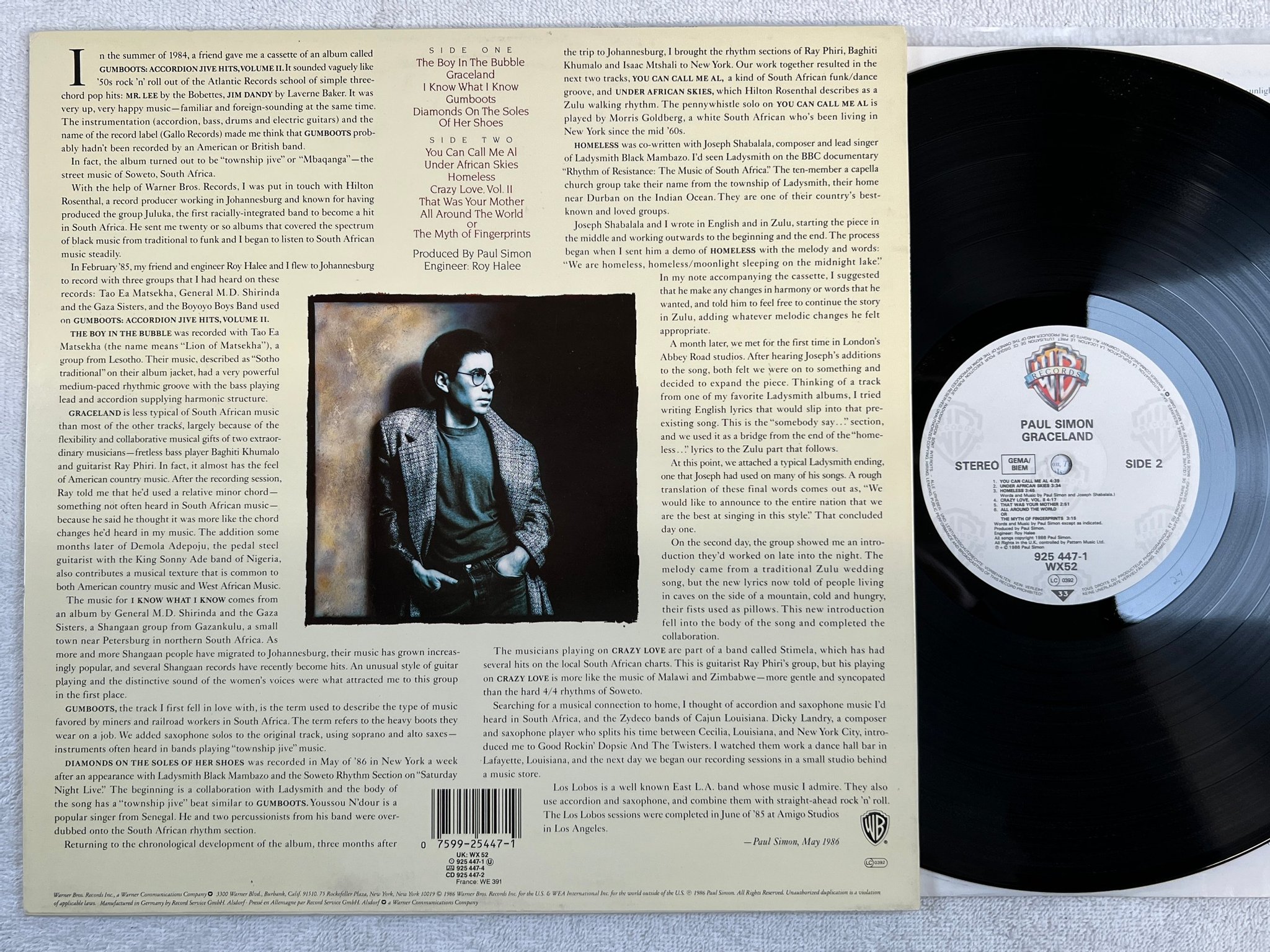Omslagsbild för skivan PAUL SIMON graceland LP -86 Ger WARNER 925 447-1