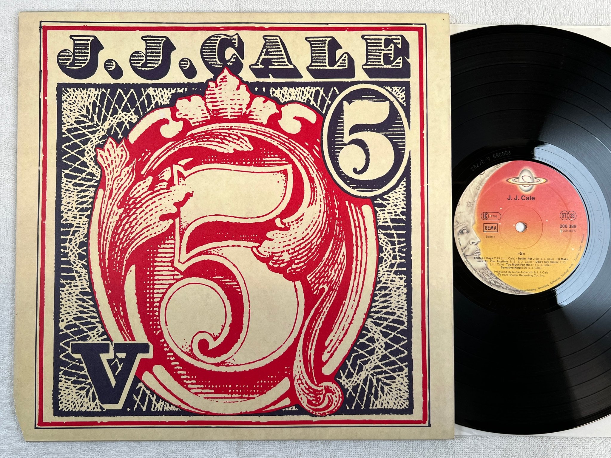 Omslagsbild för skivan JJ CALE  "5" LP -79 Ger SHELTER 200389