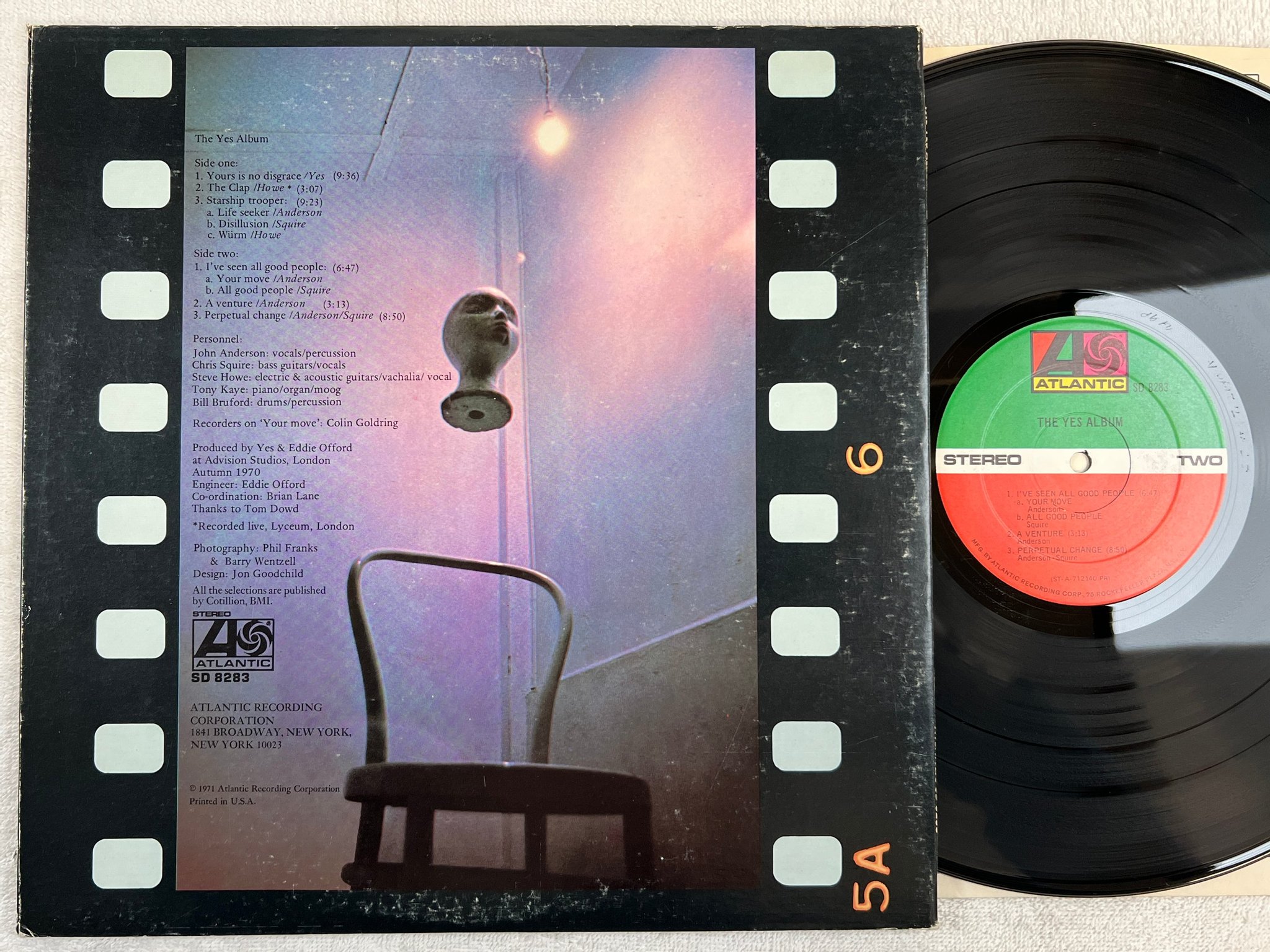 Omslagsbild för skivan YES the yes album LP -71 US ATLANTIC SD 8283