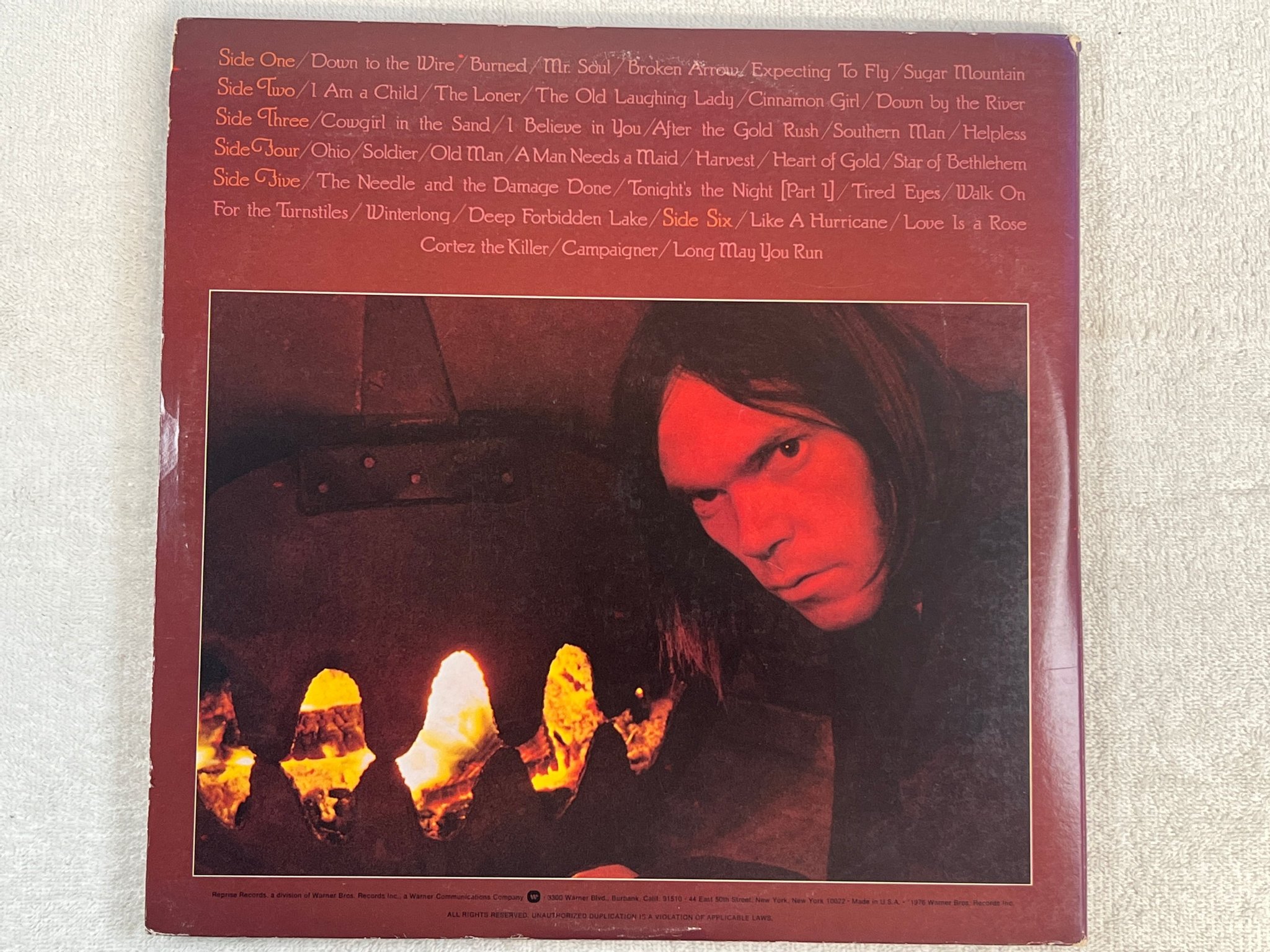 Omslagsbild för skivan NEIL YOUNG decade 3xLP US REPRISE 3RS 2257