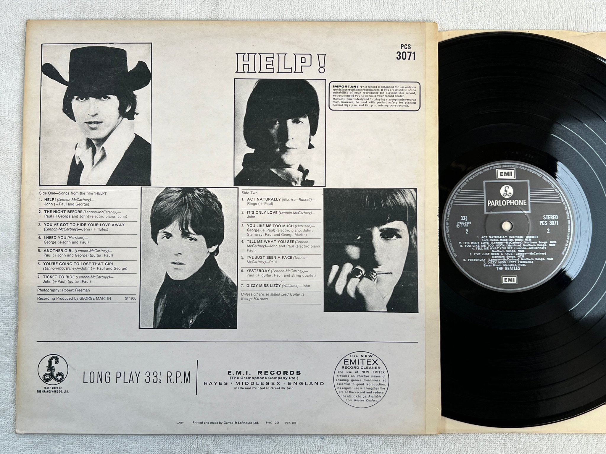 Omslagsbild för skivan THE BEATLES help! LP re UK EMI/PARLOPHONE PCS 3071