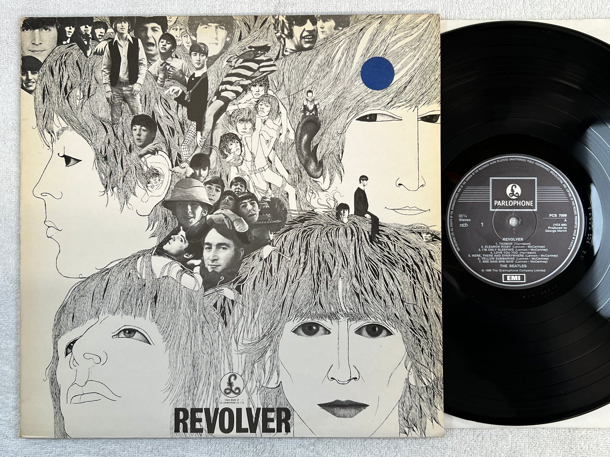 Omslagsbild för skivan THE BEATLES revolver LP re ncb EMI/PARLOPHONE PCS 7009