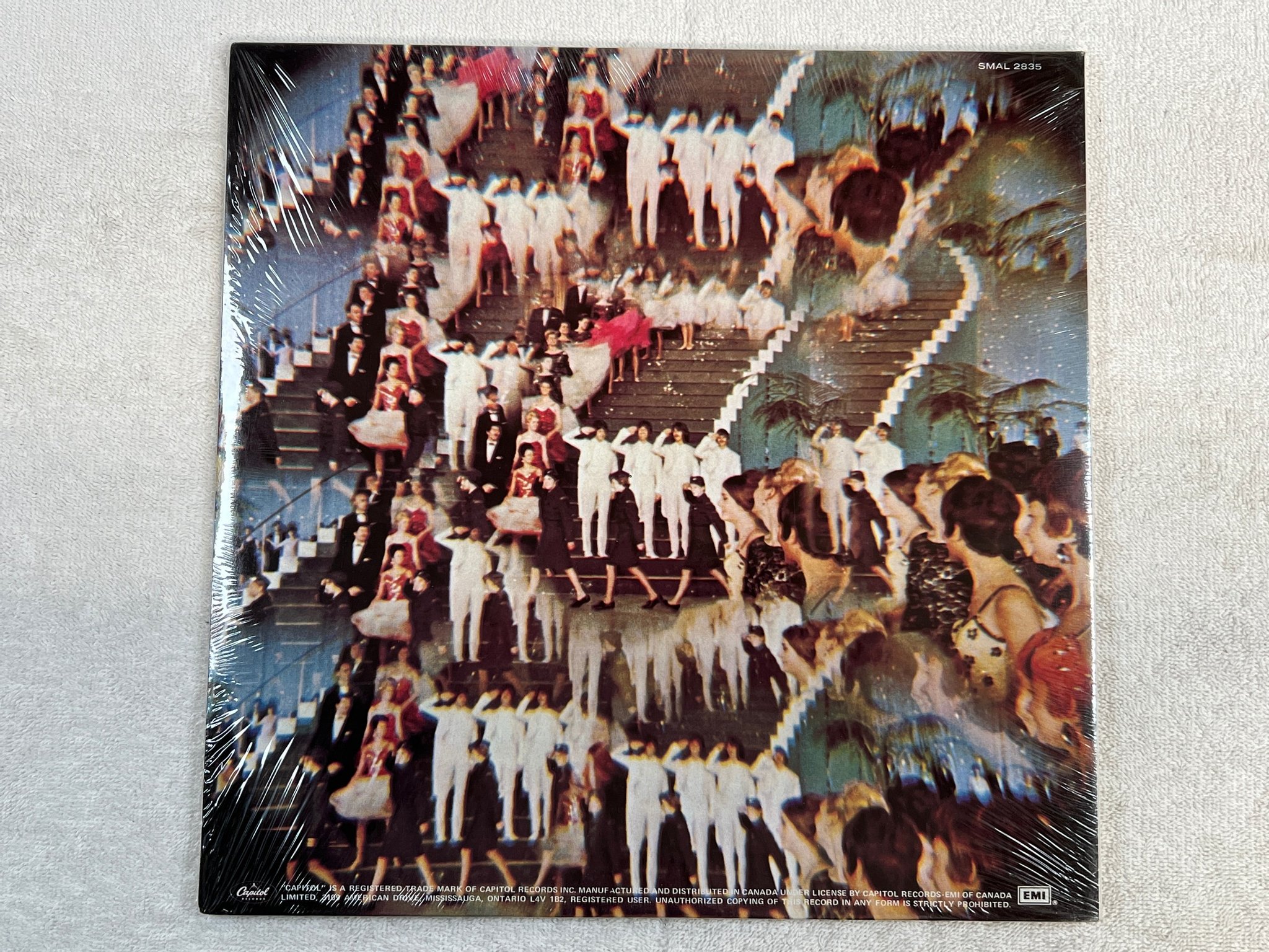 Omslagsbild för skivan THE BEATLES magical mystery tour LP Canada CAPITOL SMAL-2835 Still sealed ** wow