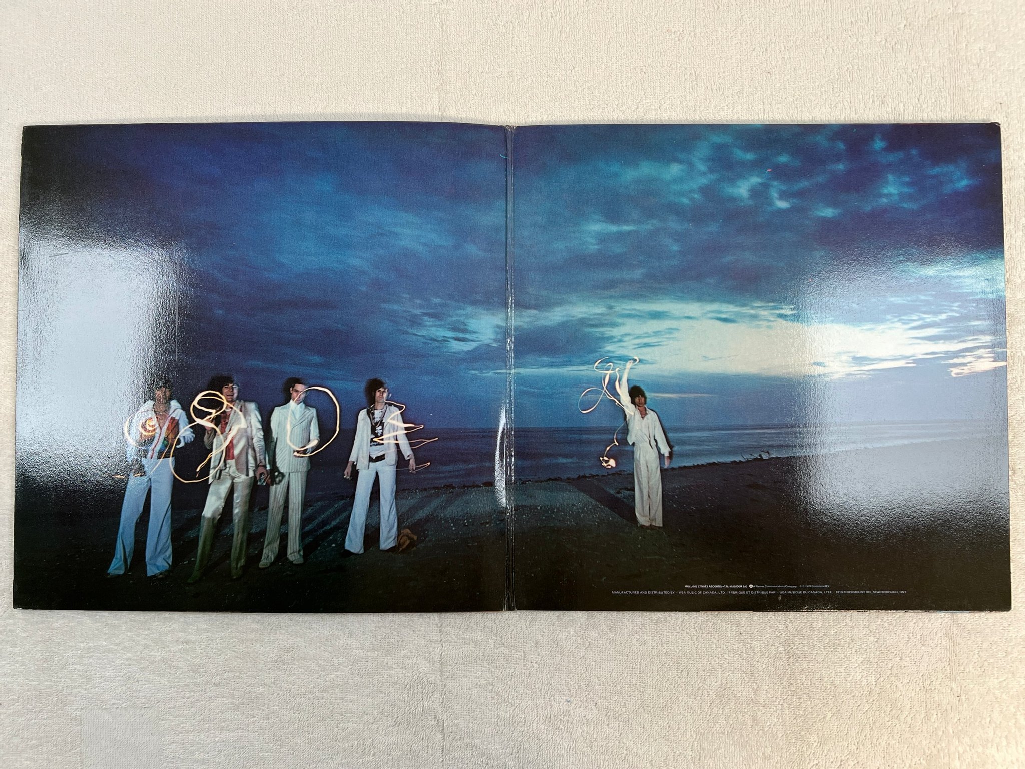 Omslagsbild för skivan THE ROLLING STONES black & blue LP -76 Can COC 79104