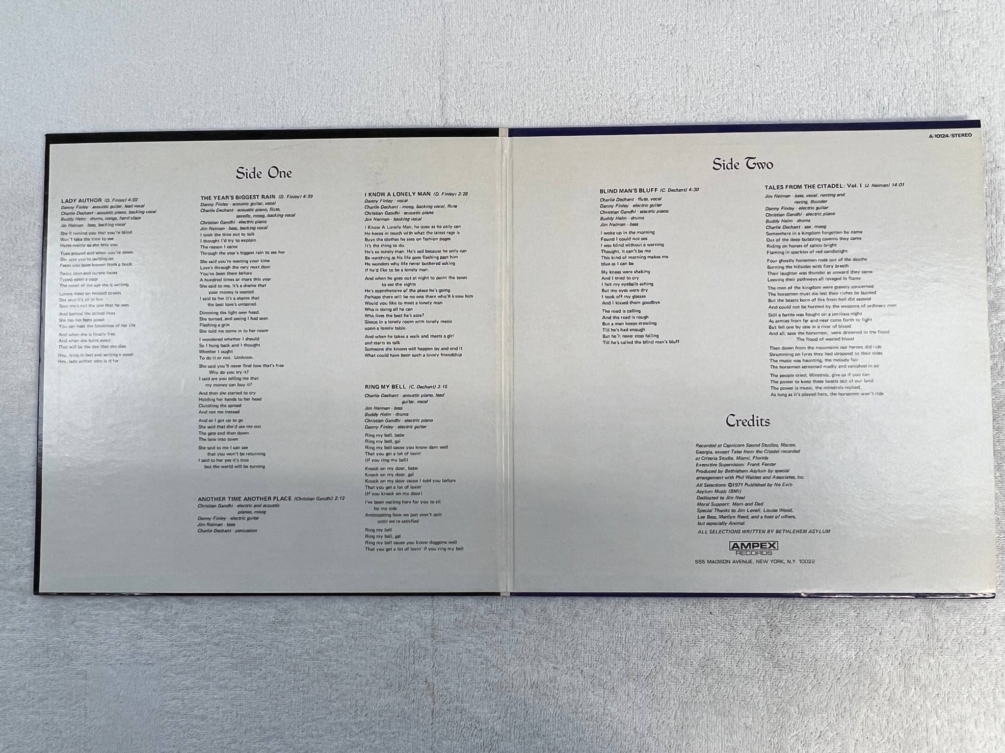 Omslagsbild för skivan BETHLEHEM ASYLUM s/t LP -71 US AMPEX 10124