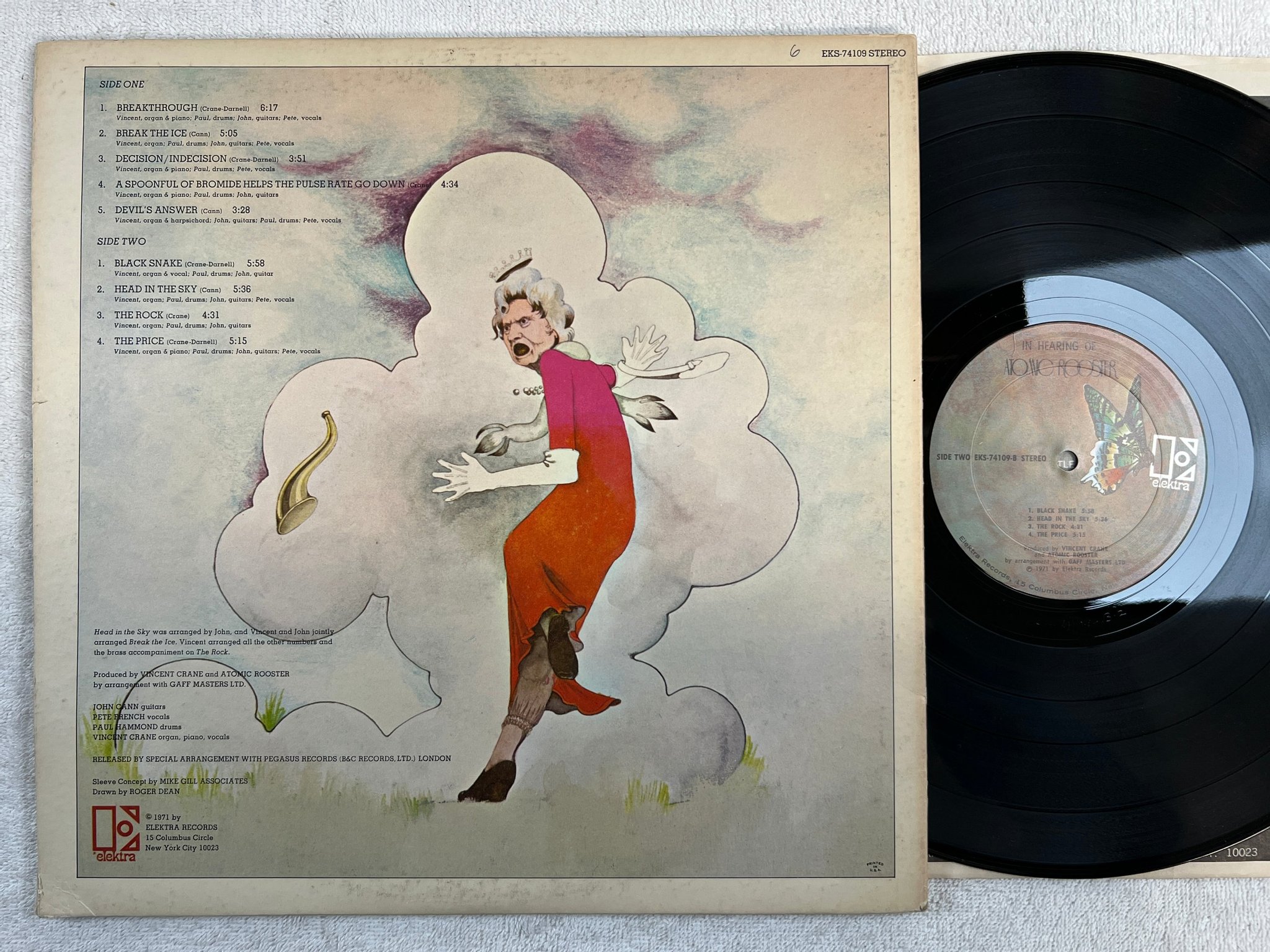 Omslagsbild för skivan ATOMIC ROOSTER in hearing of LP -71 US ELEKTRA EKS-74109