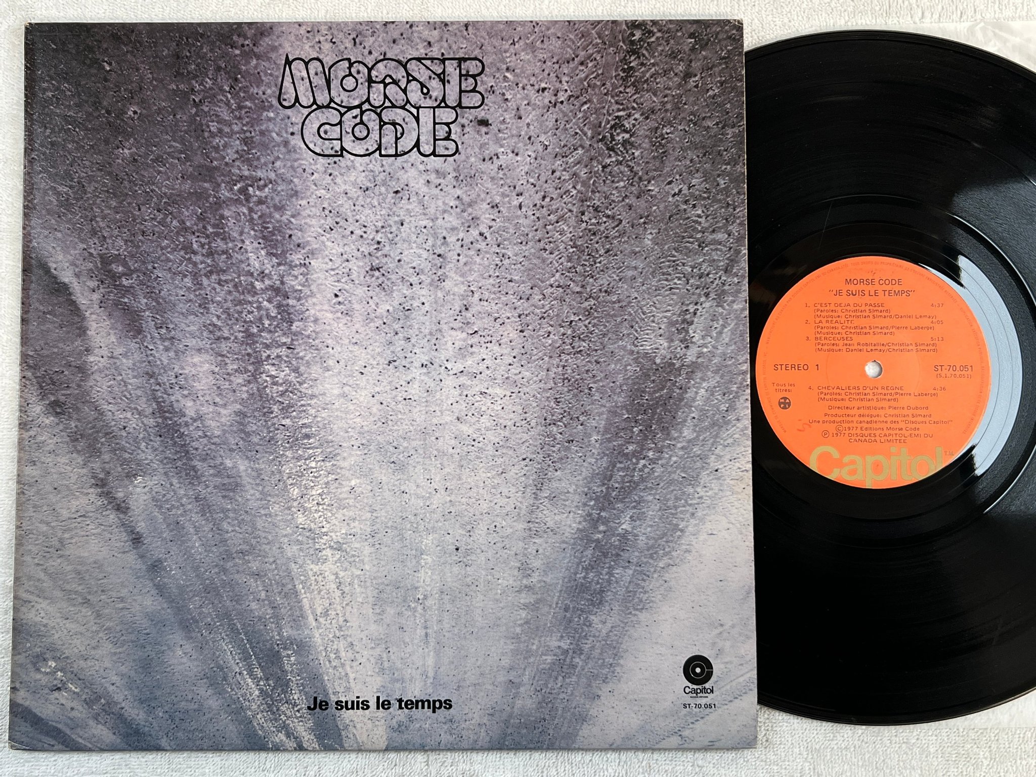 Omslagsbild för skivan MORSE CODE je suis le temps LP -77 Can CAPITOL ST 70051  