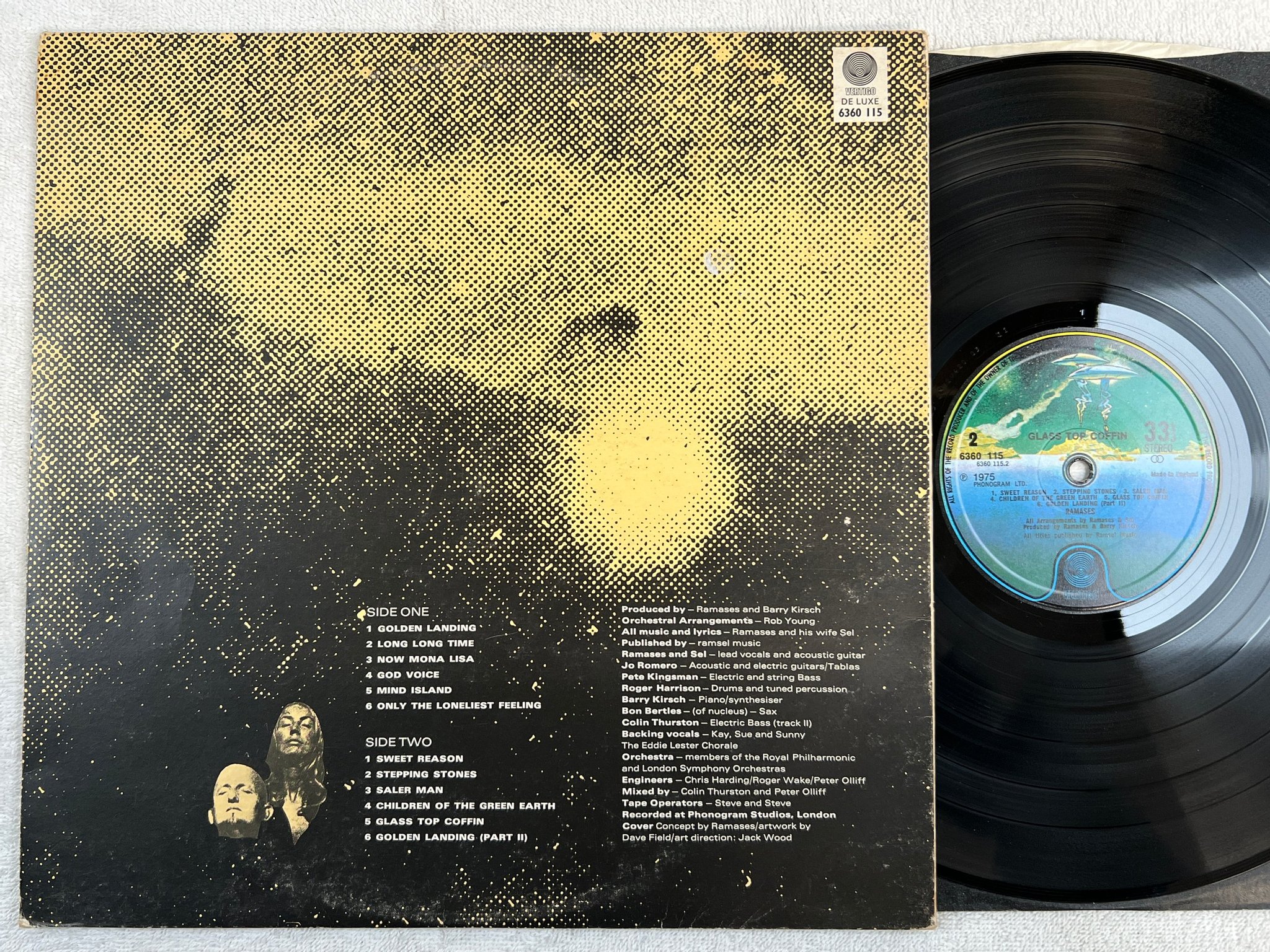 Omslagsbild för skivan RAMASES glass top coffin LP UK VERTIGO spaceship 6360 115 