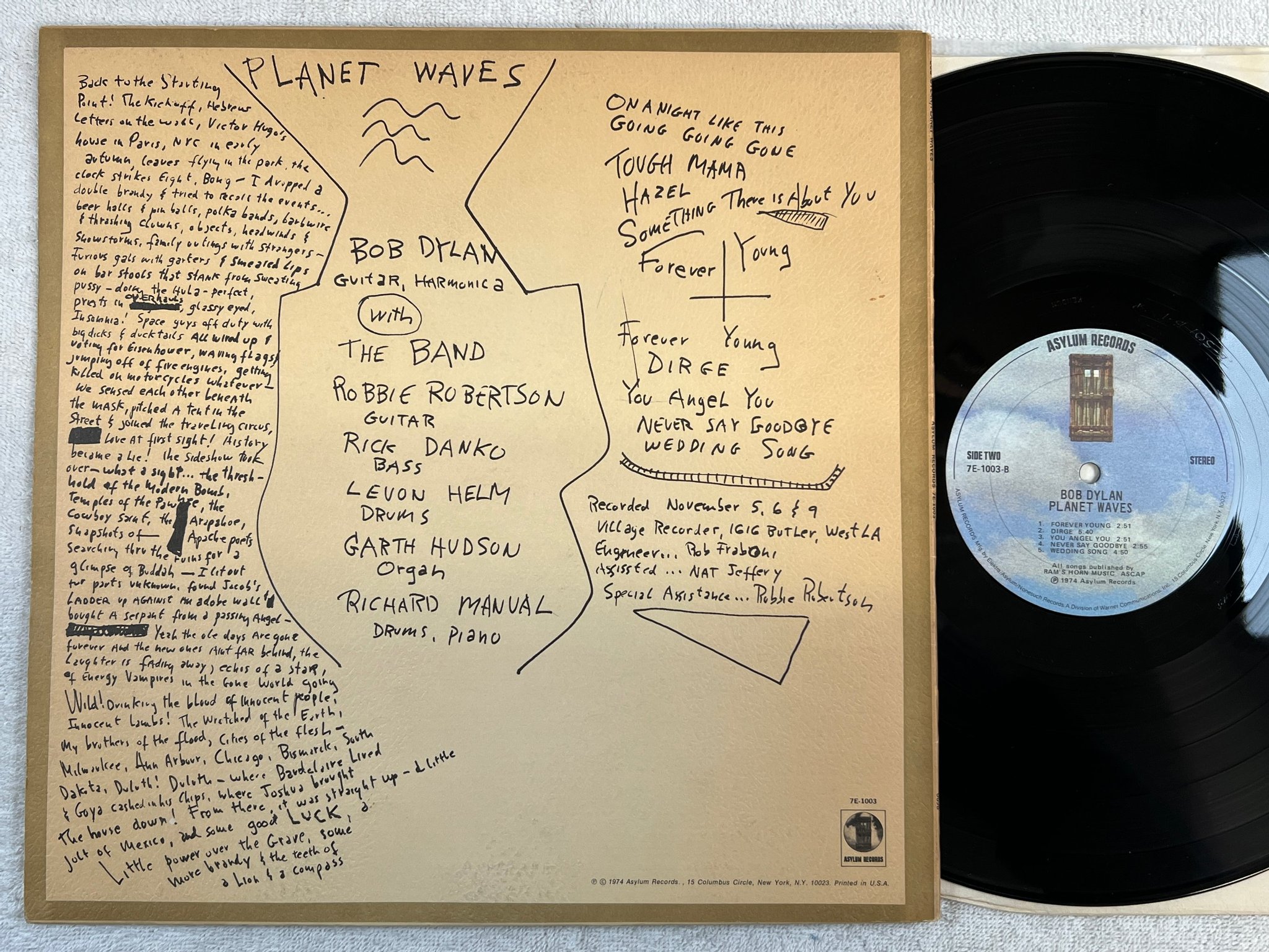 Omslagsbild för skivan BOB DYLAN planet waves LP -74 US ASYLUM 7E-1003