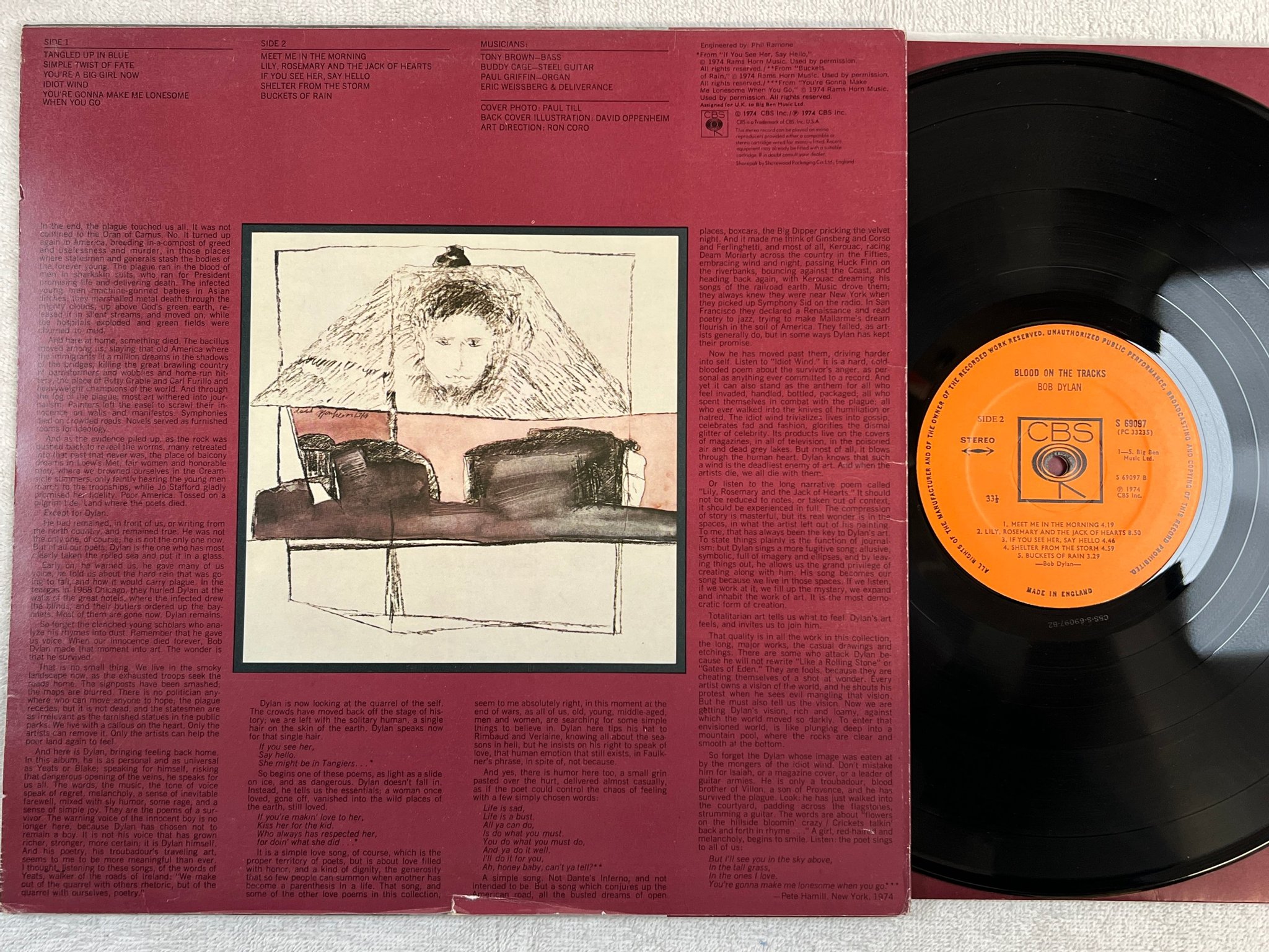 Omslagsbild för skivan BOB DYLAN blood on the tracks LP -74 UK CBS S 69097