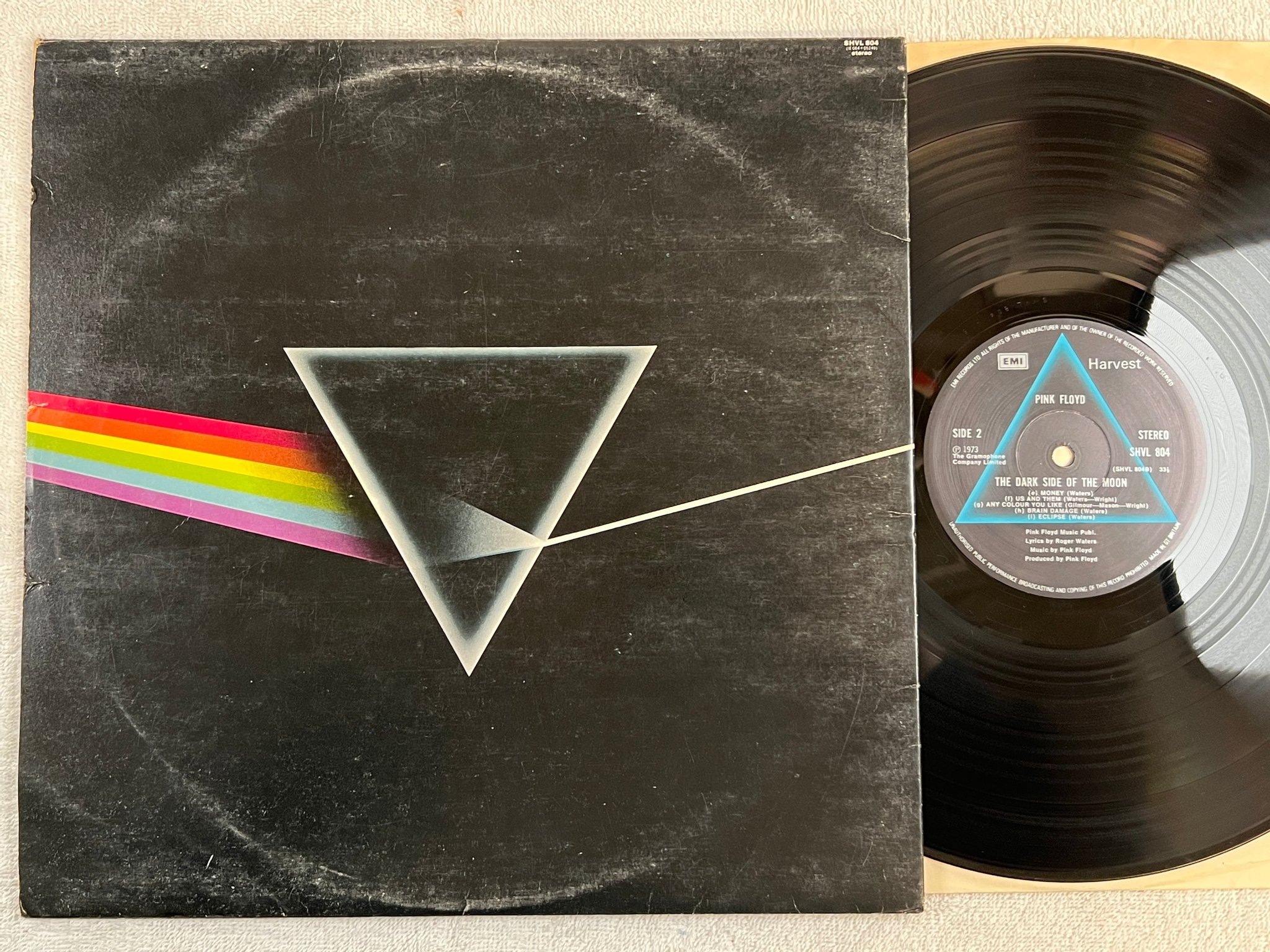 Omslagsbild för skivan PINK FLOYD dark side of the moon LP UK EMI/HARVEST SHVL 804