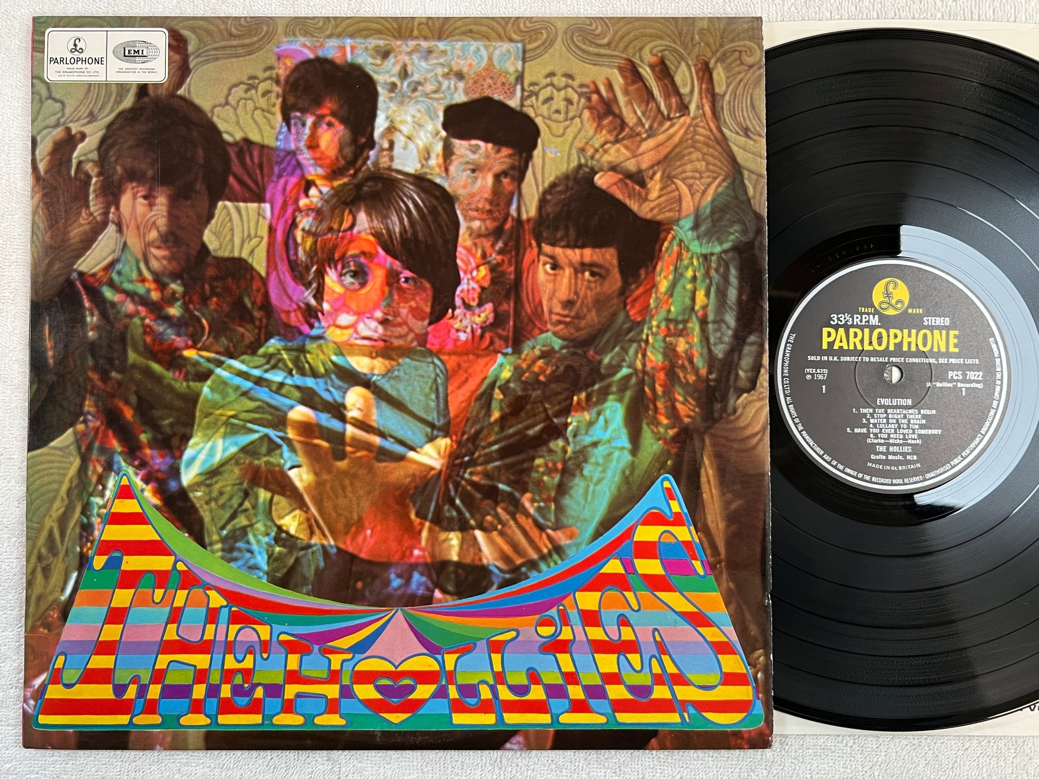 Omslagsbild för skivan THE HOLLIES evolution LP -67 UK PARLOPHONE PCS 7022