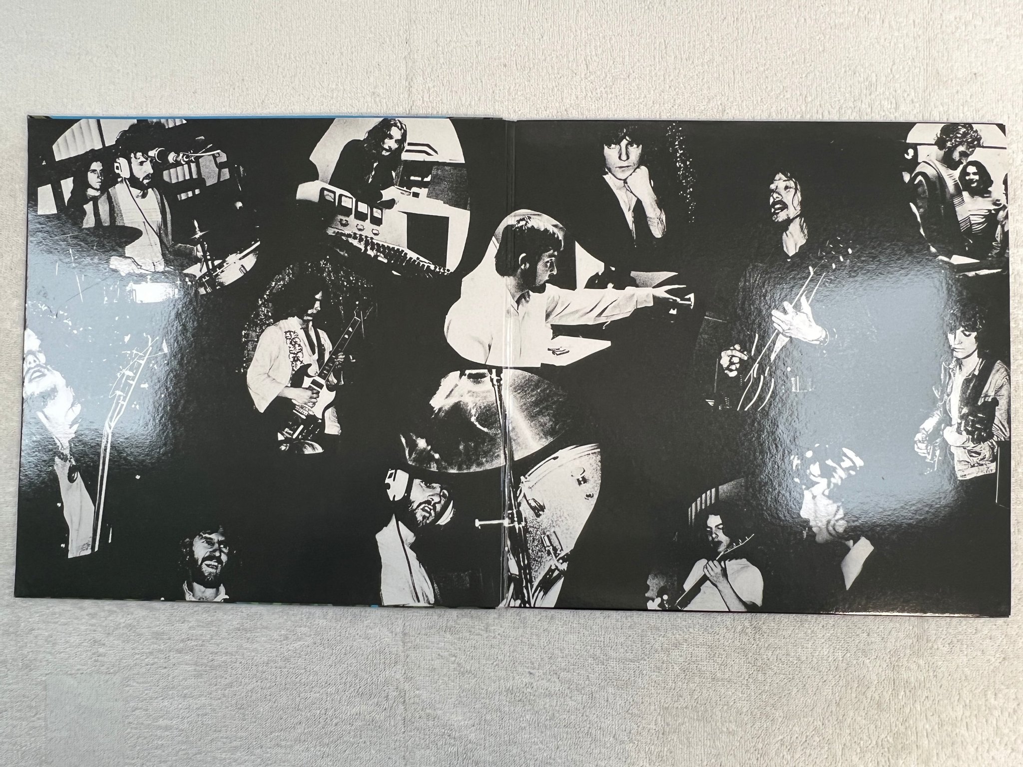 Omslagsbild för skivan KAHVAS JUTE Wide Open LP re Ita AKARMA 