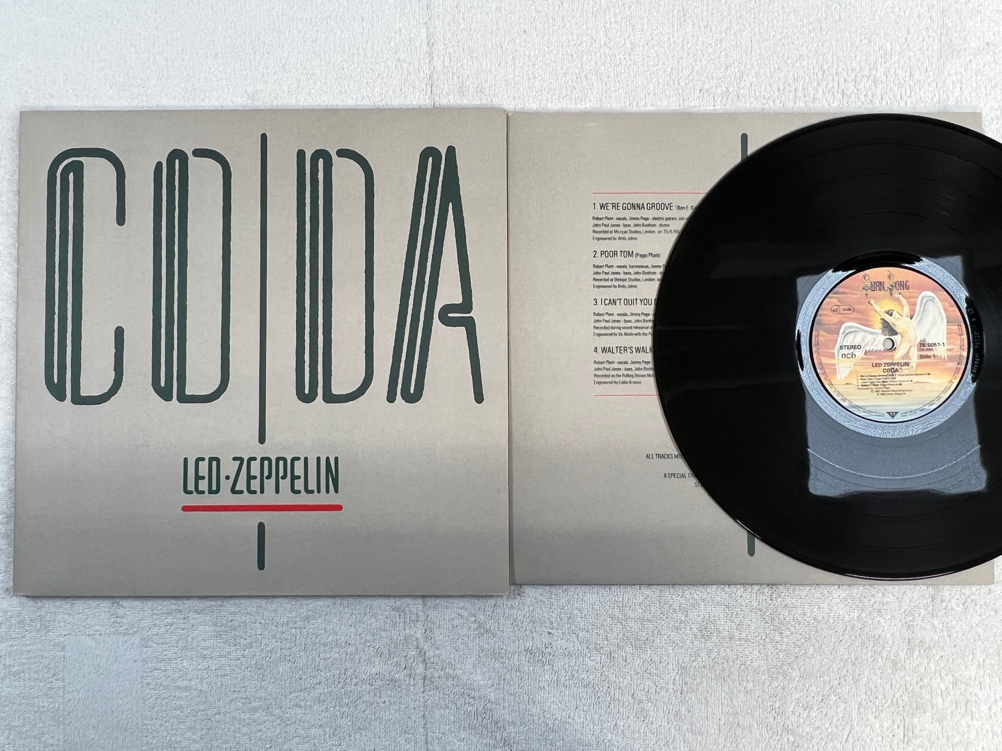 Omslagsbild för skivan LED ZEPPELIN coda LP -82 ncb SWAN SONG 79.0051-1