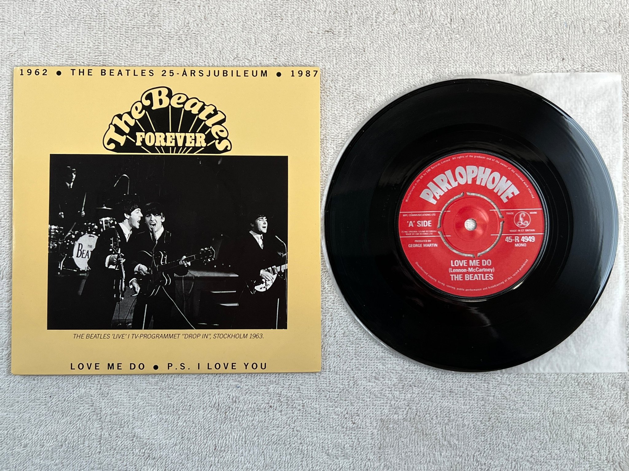 Omslagsbild för skivan THE BEATLES love me do 7"single -87 Swe Limited Edition, Numbered #467/100