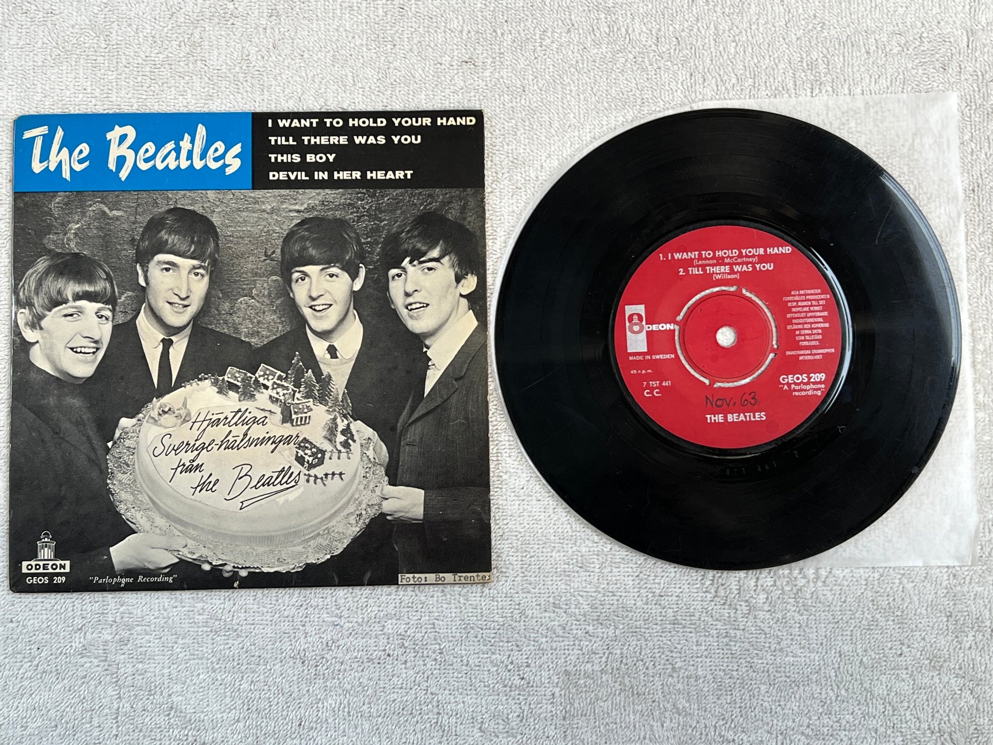 Omslagsbild för skivan THE BEATLES I want to hold your hand 7"ep Swe ODEON GEOS 209