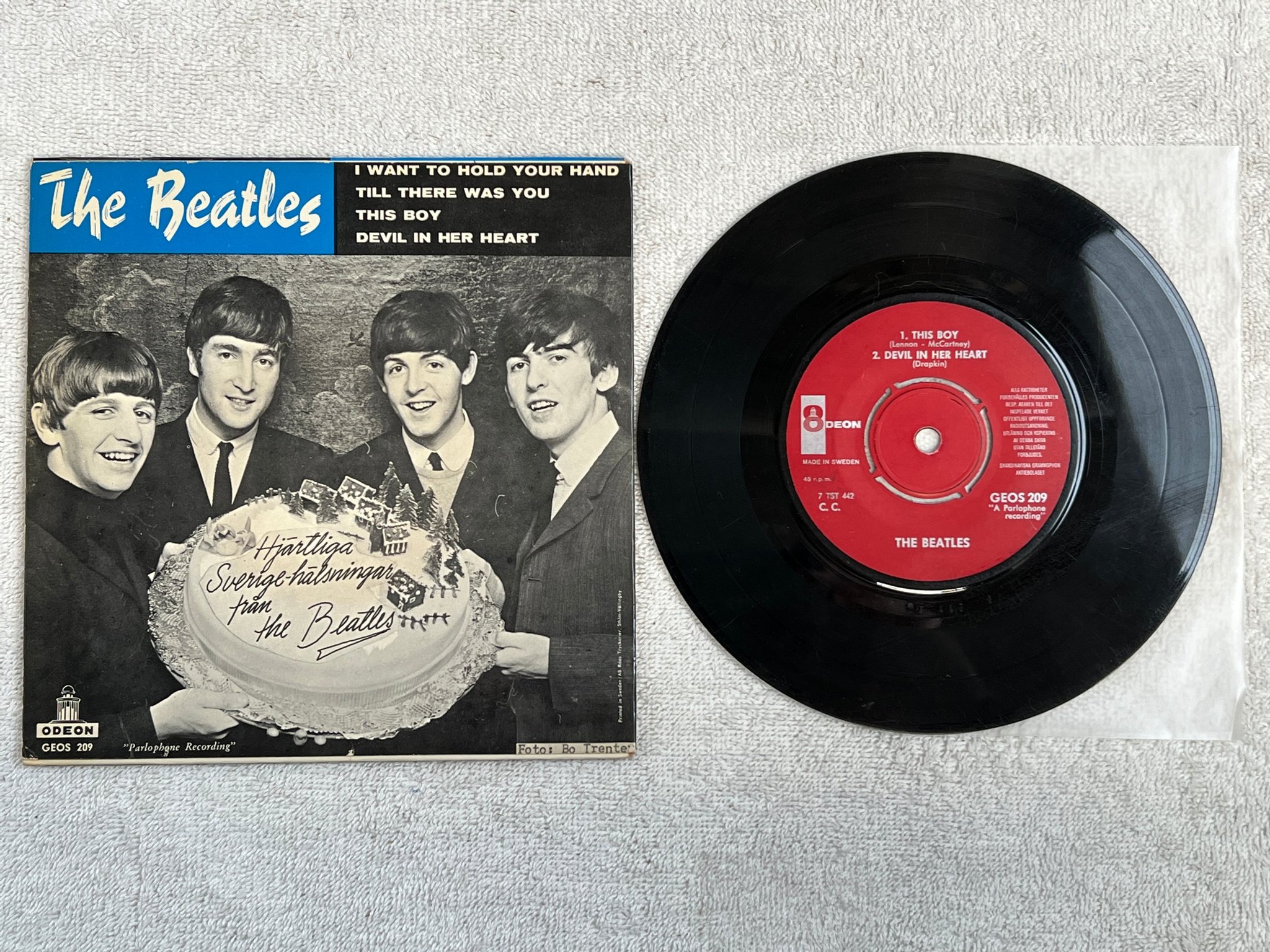 Omslagsbild för skivan THE BEATLES I want to hold your hand 7"ep Swe ODEON GEOS 209